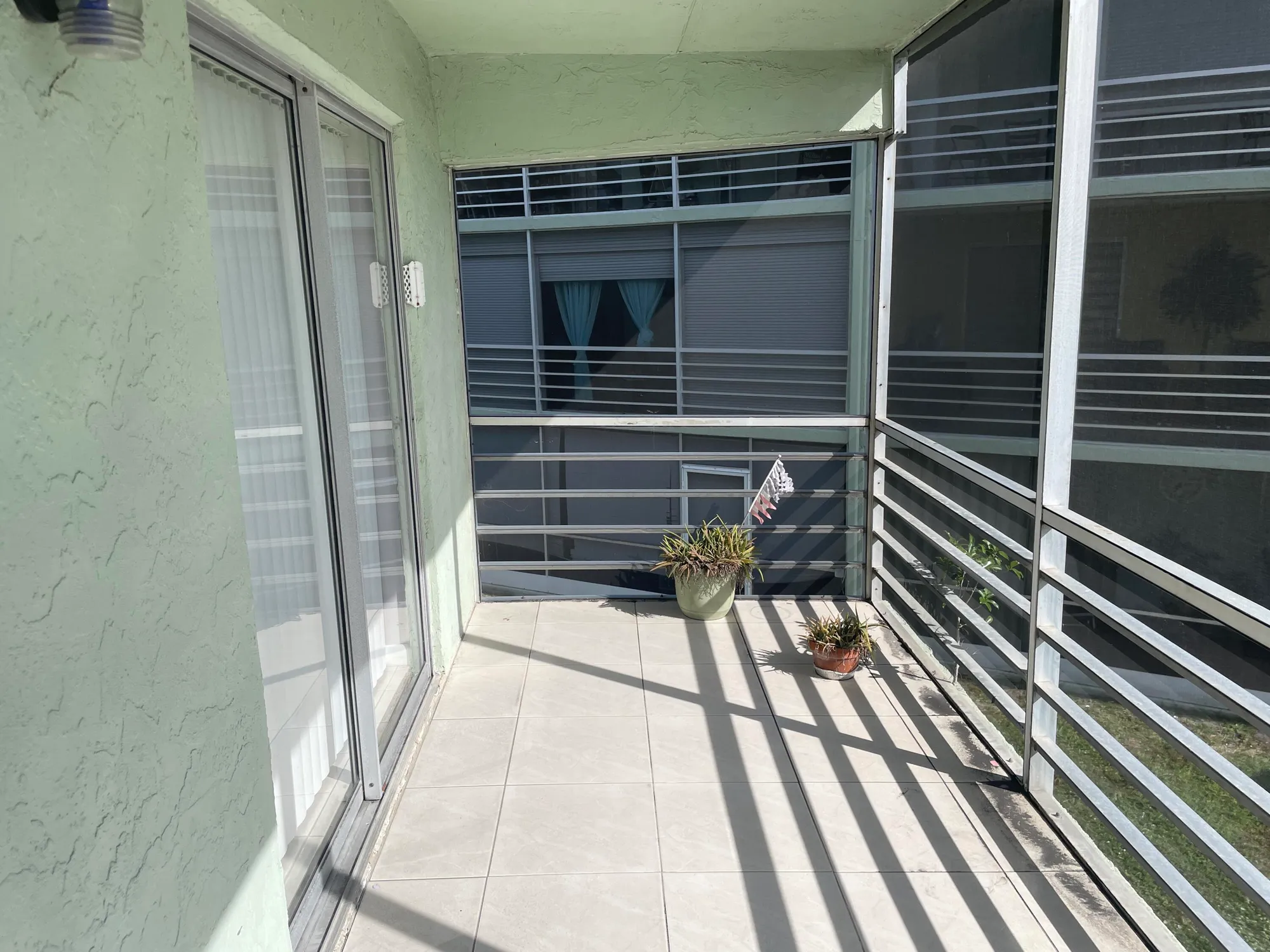 Property Slideshow image 7 of 42 | 3300 springdale blvd apt 201, Palm Springs, FL, 33461