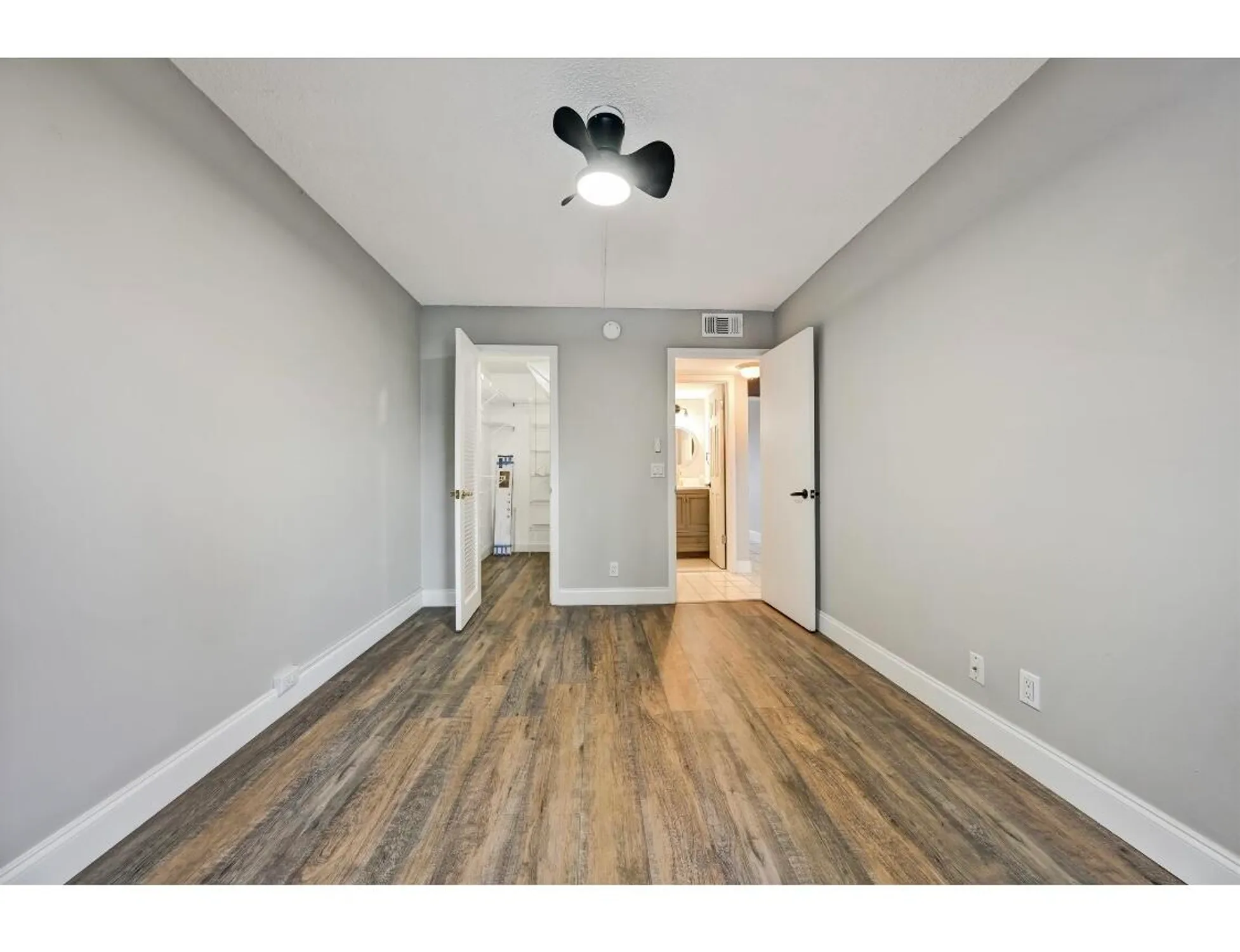 Property Slideshow image 9 of 24 | 209 northampton k k, West Palm Beach, FL, 33417