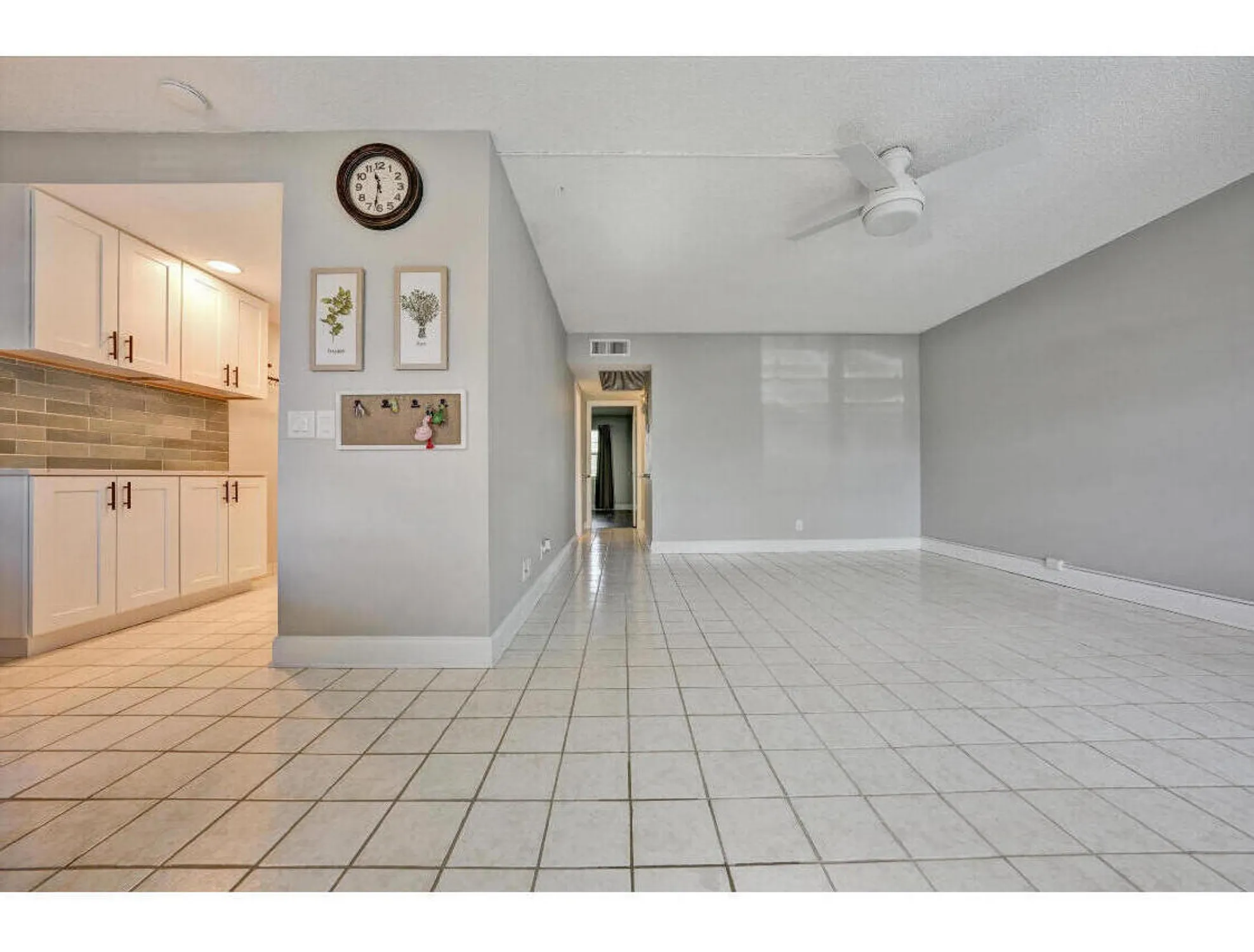 Property Slideshow image 7 of 24 | 209 northampton k k, West Palm Beach, FL, 33417