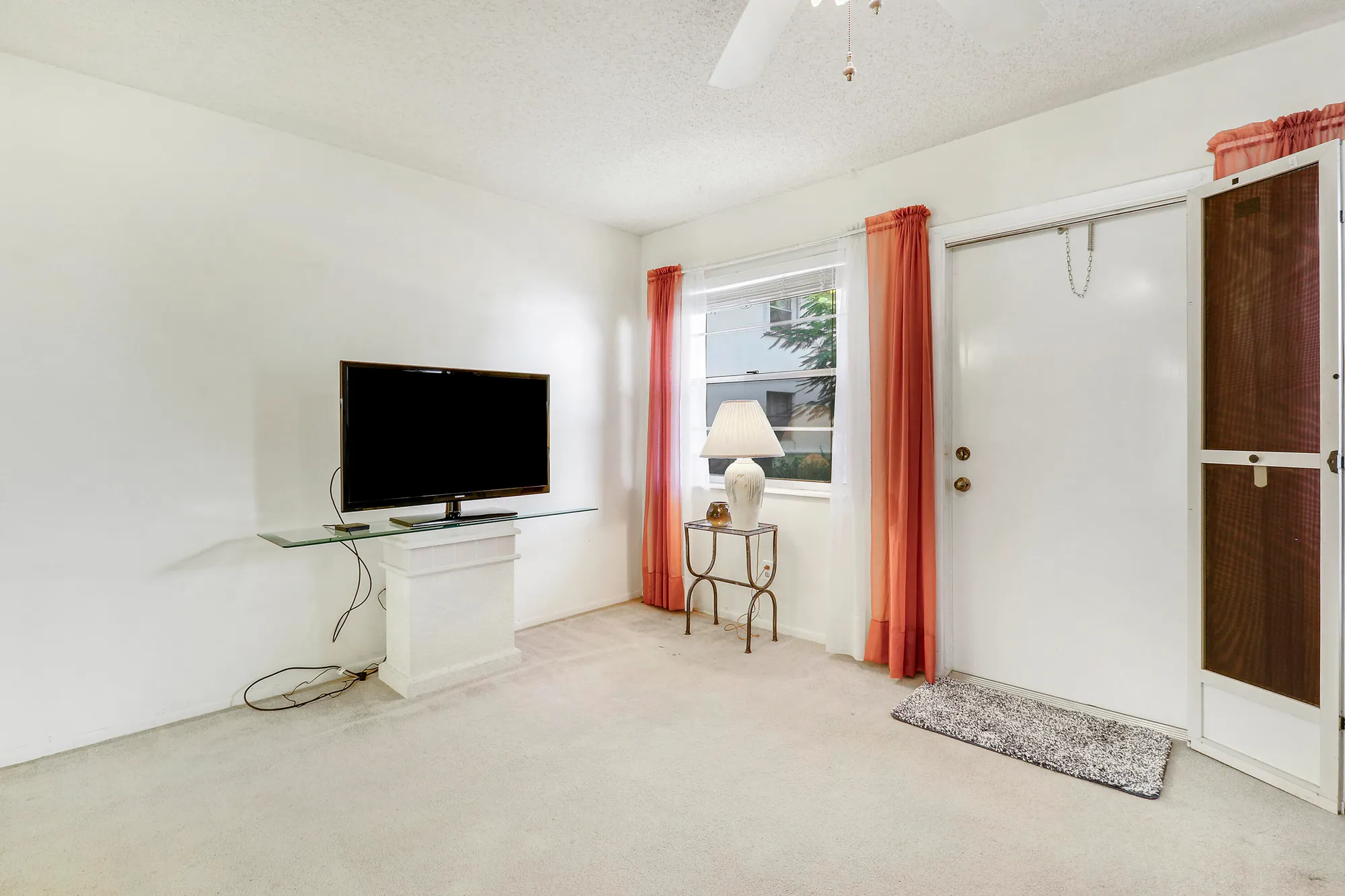 Property Slideshow image 9 of 40 | 2600 se ocean blvd apt dd4, Stuart, FL, 34996
