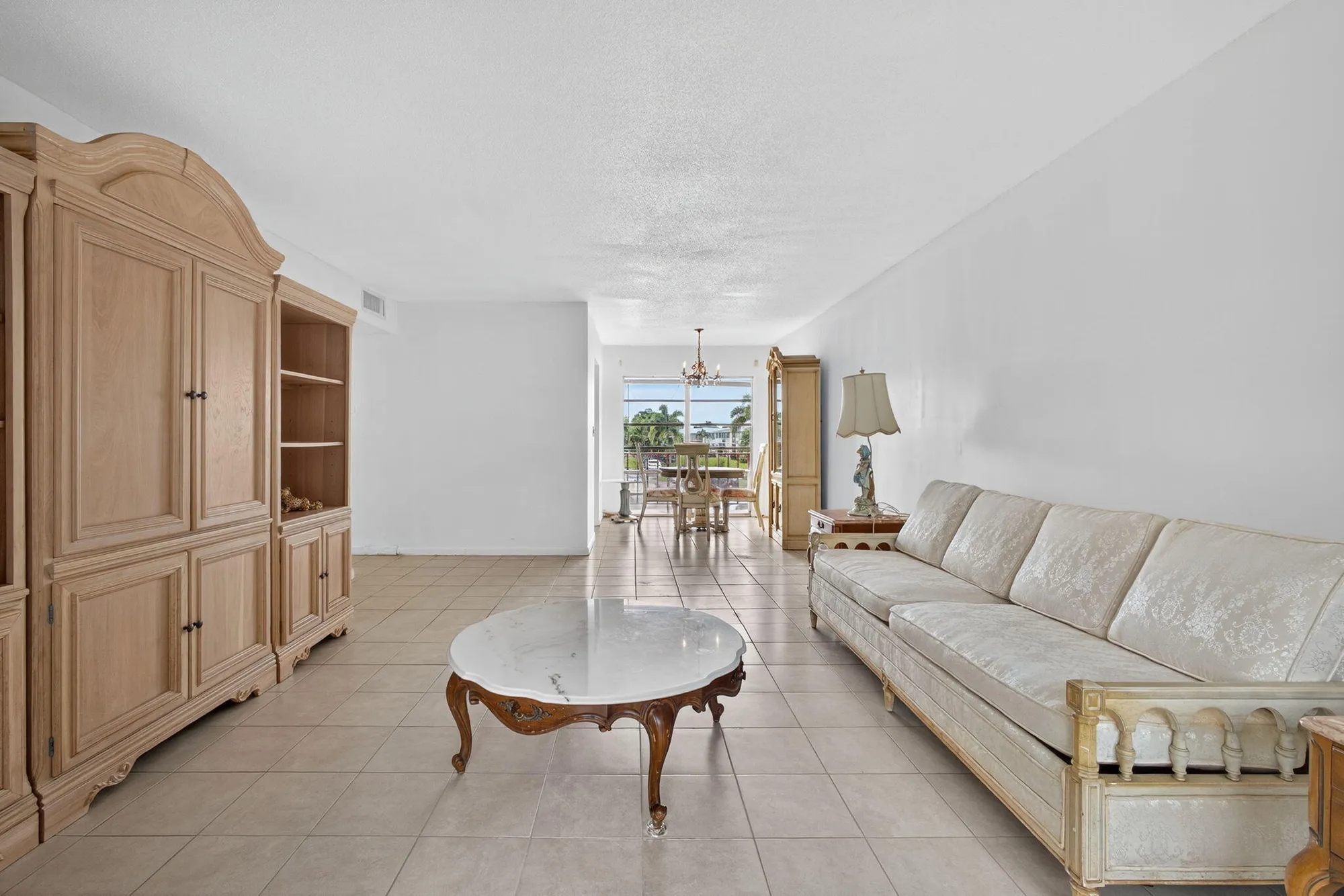 Property Slideshow image 8 of 33 | 26 golfs edge, West Palm Beach, FL, 33417