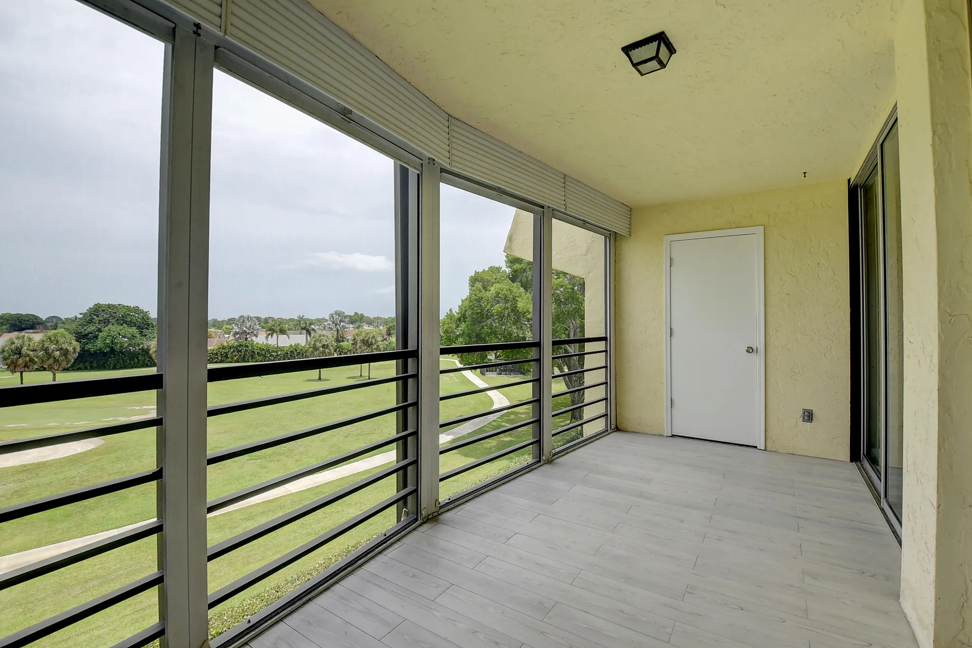 Property Slideshow image 27 of 41 | 23305 barwood ln 406, Boca Raton, FL, 33428
