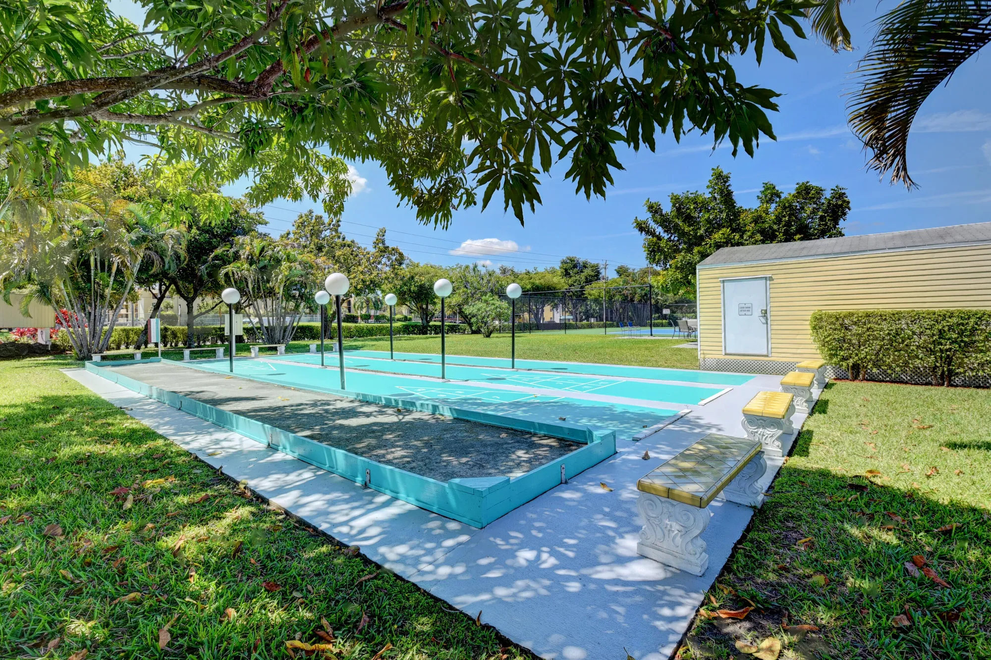 Property Slideshow image 35 of 41 | 23305 barwood ln 406, Boca Raton, FL, 33428