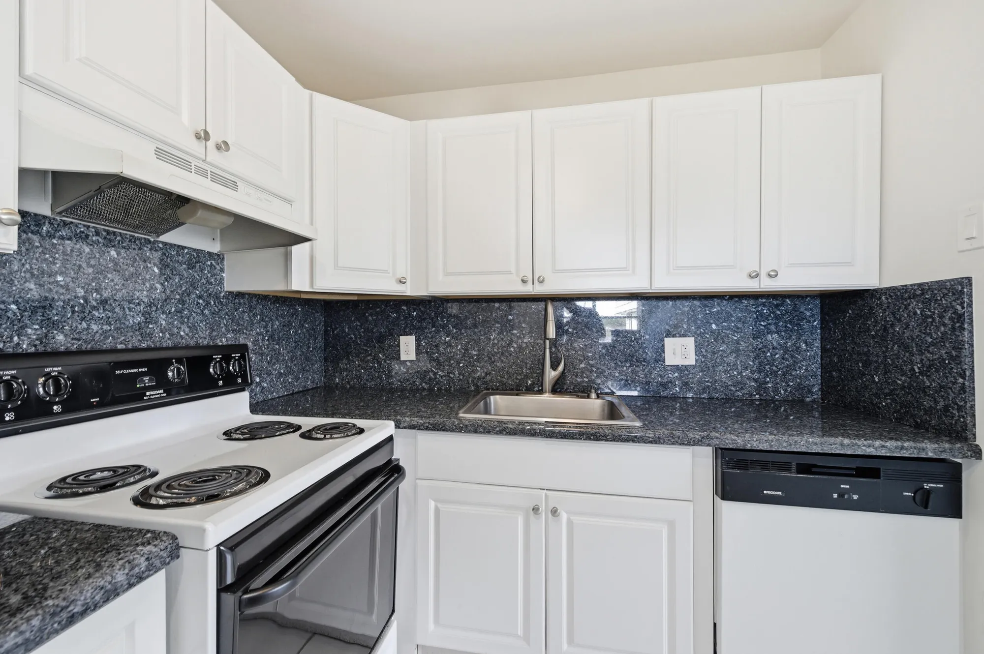 Property Slideshow image 15 of 65 | 34 waterford b, Delray Beach, FL, 33446