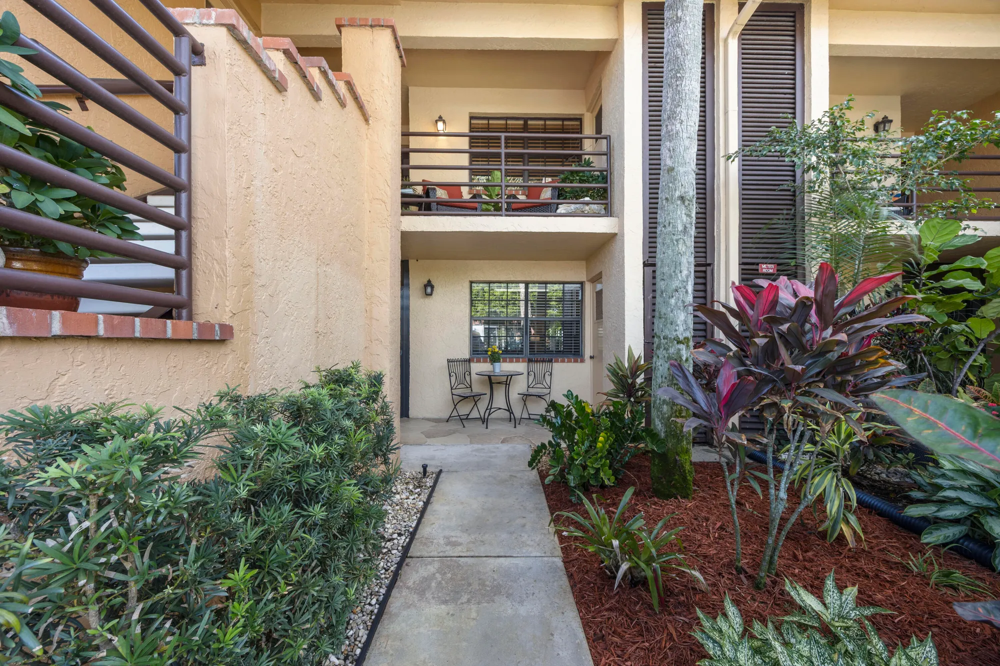 Property Slideshow image 21 of 25 | 6388 aspen glen cir, Boynton Beach, FL, 33437