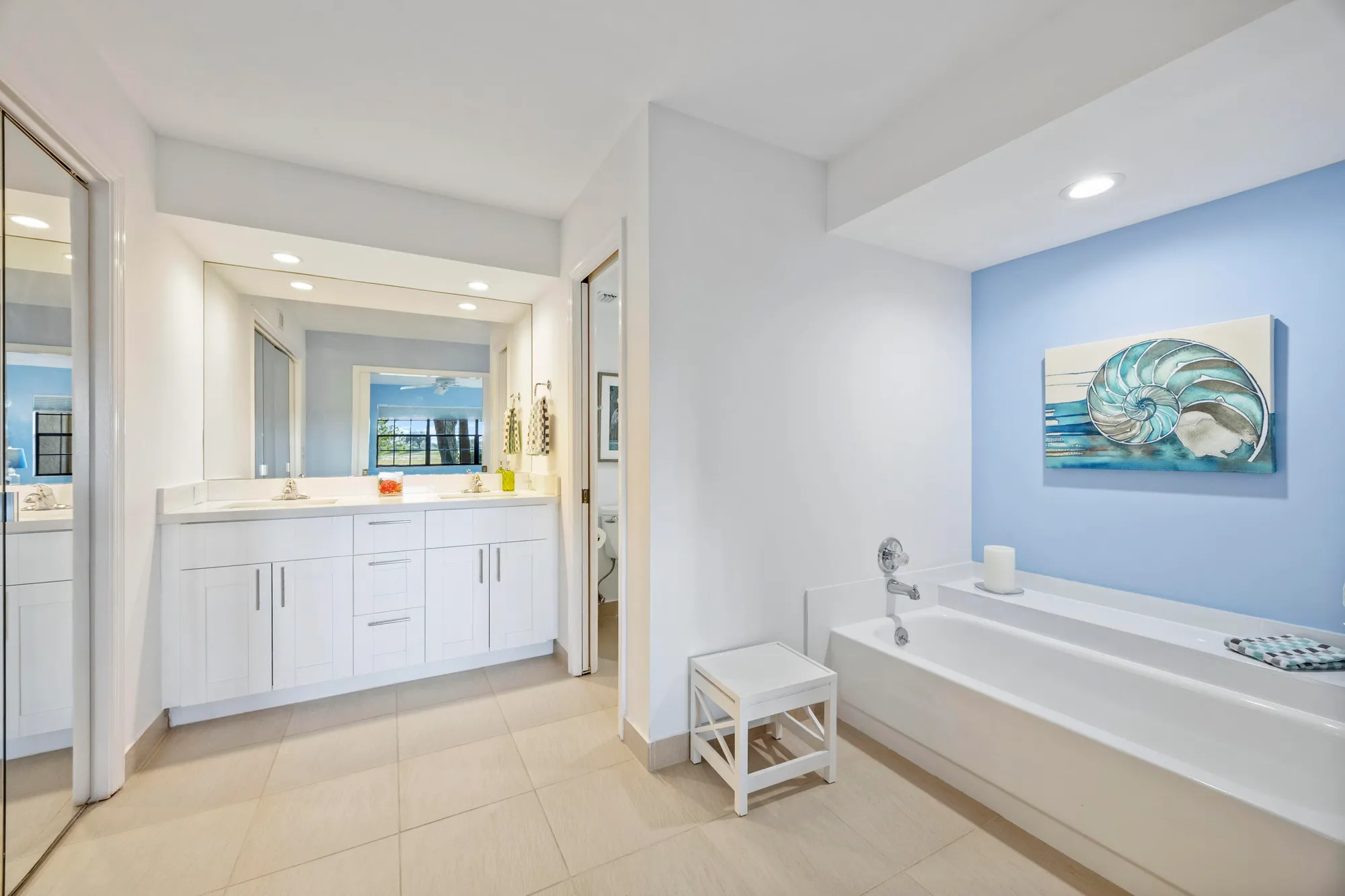 Property Slideshow image 11 of 25 | 6388 aspen glen cir, Boynton Beach, FL, 33437