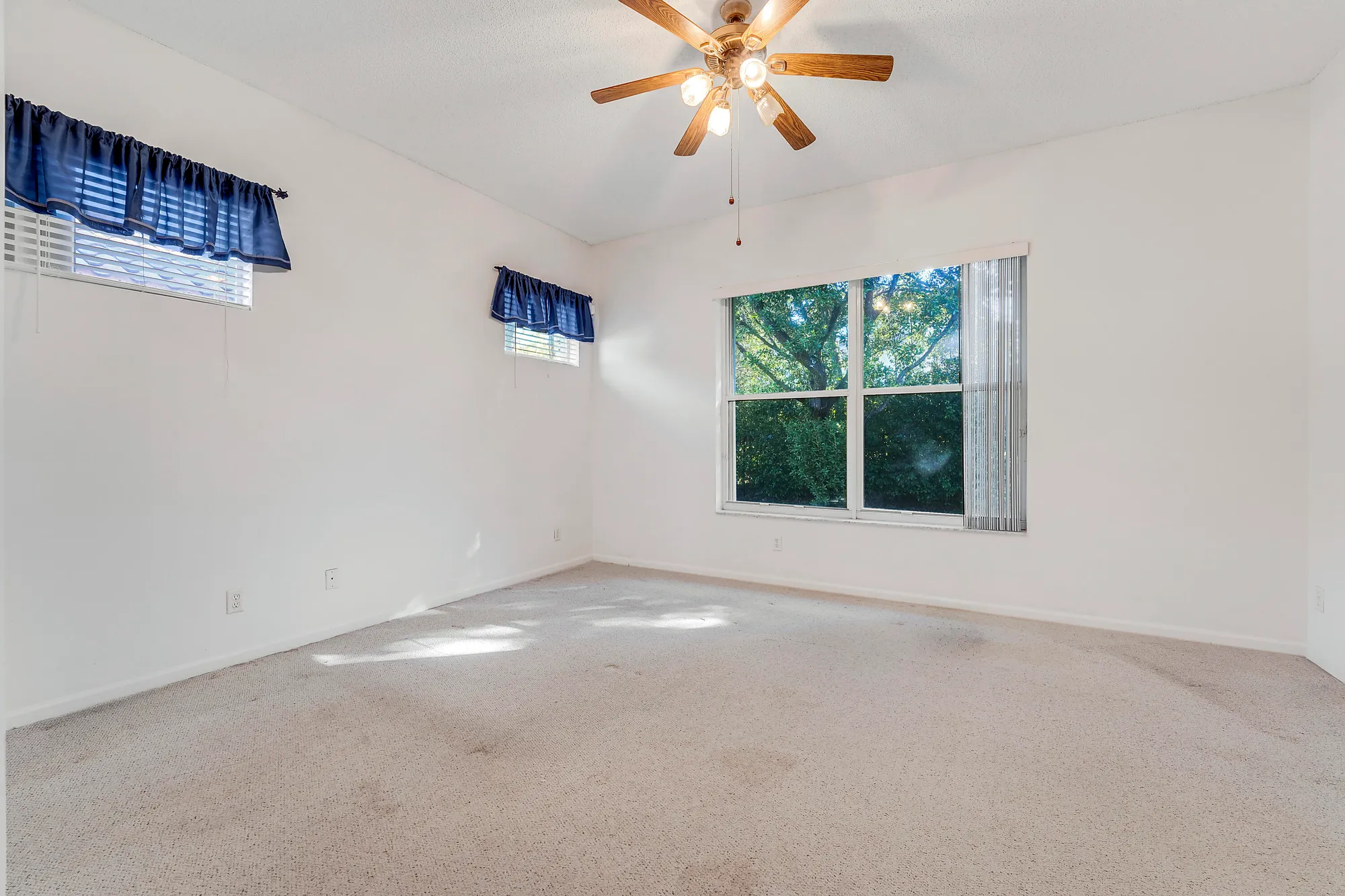 Property Slideshow image 16 of 18 | 6722 jog palm dr, Boynton Beach, FL, 33437