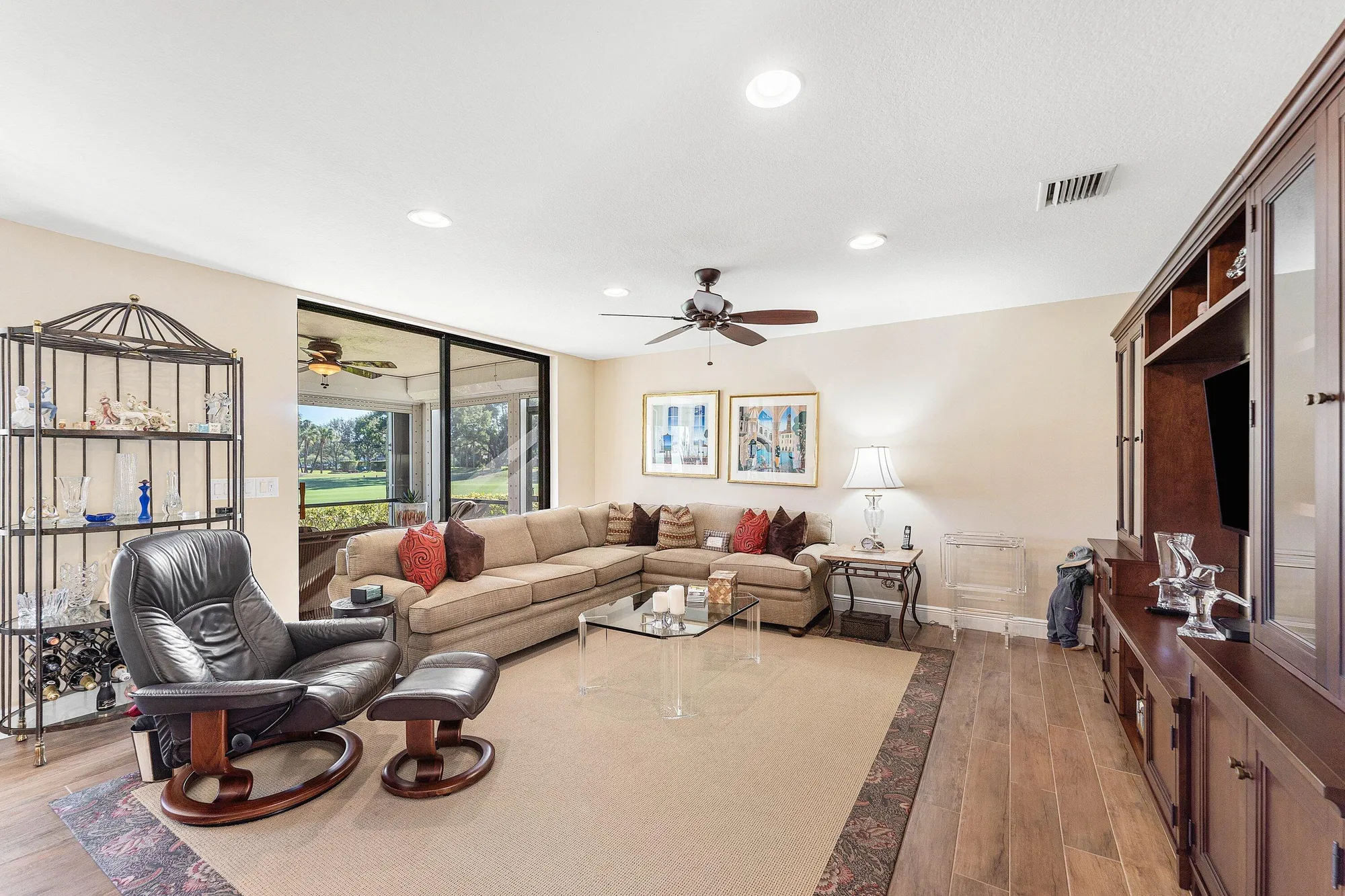 Property Slideshow image 13 of 62 | 67 eastgate dr c, Boynton Beach, FL, 33436
