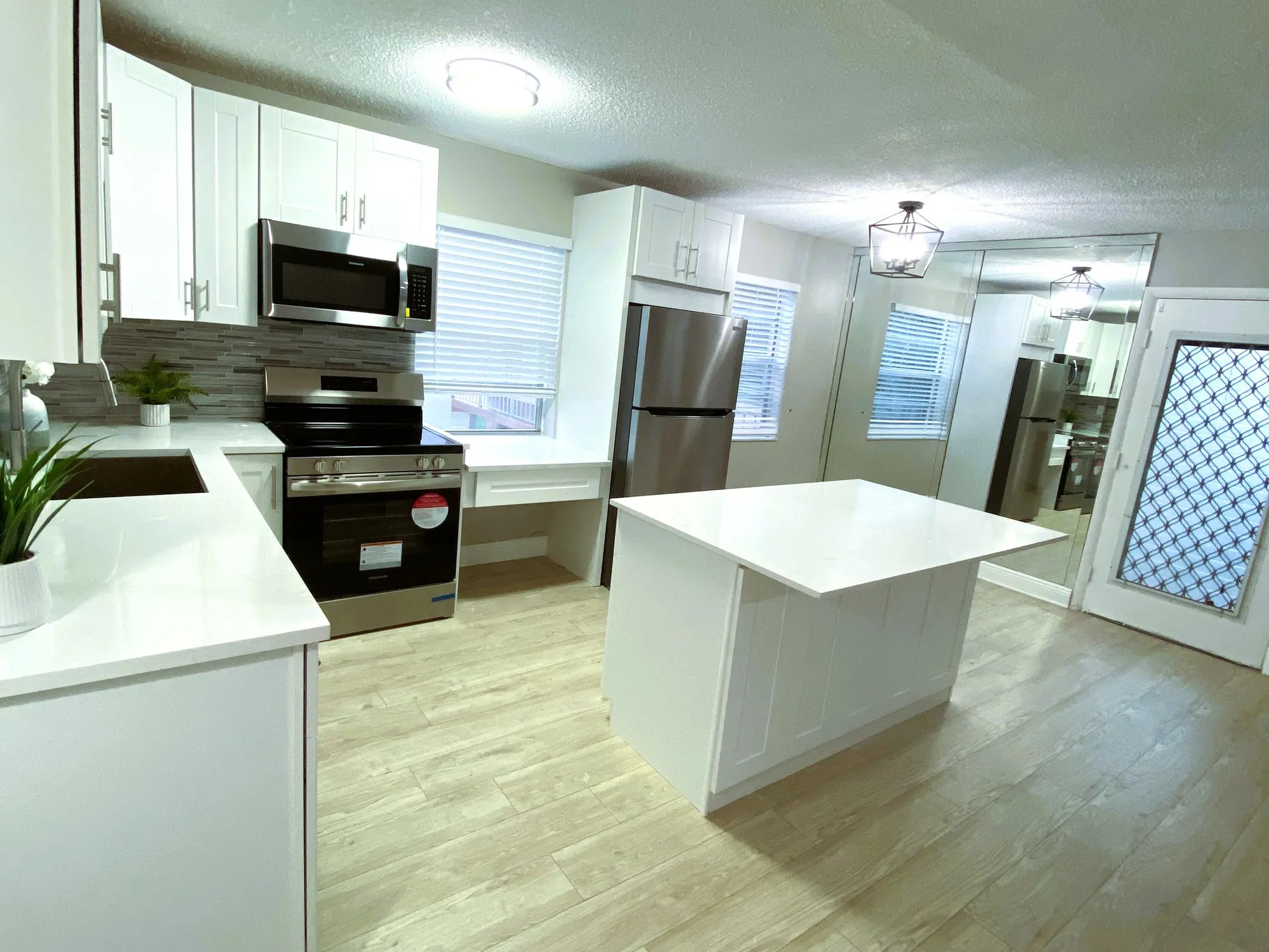 Property Slideshow image 5 of 38 | 222 piedmont e unit e, Delray Beach, FL, 33484