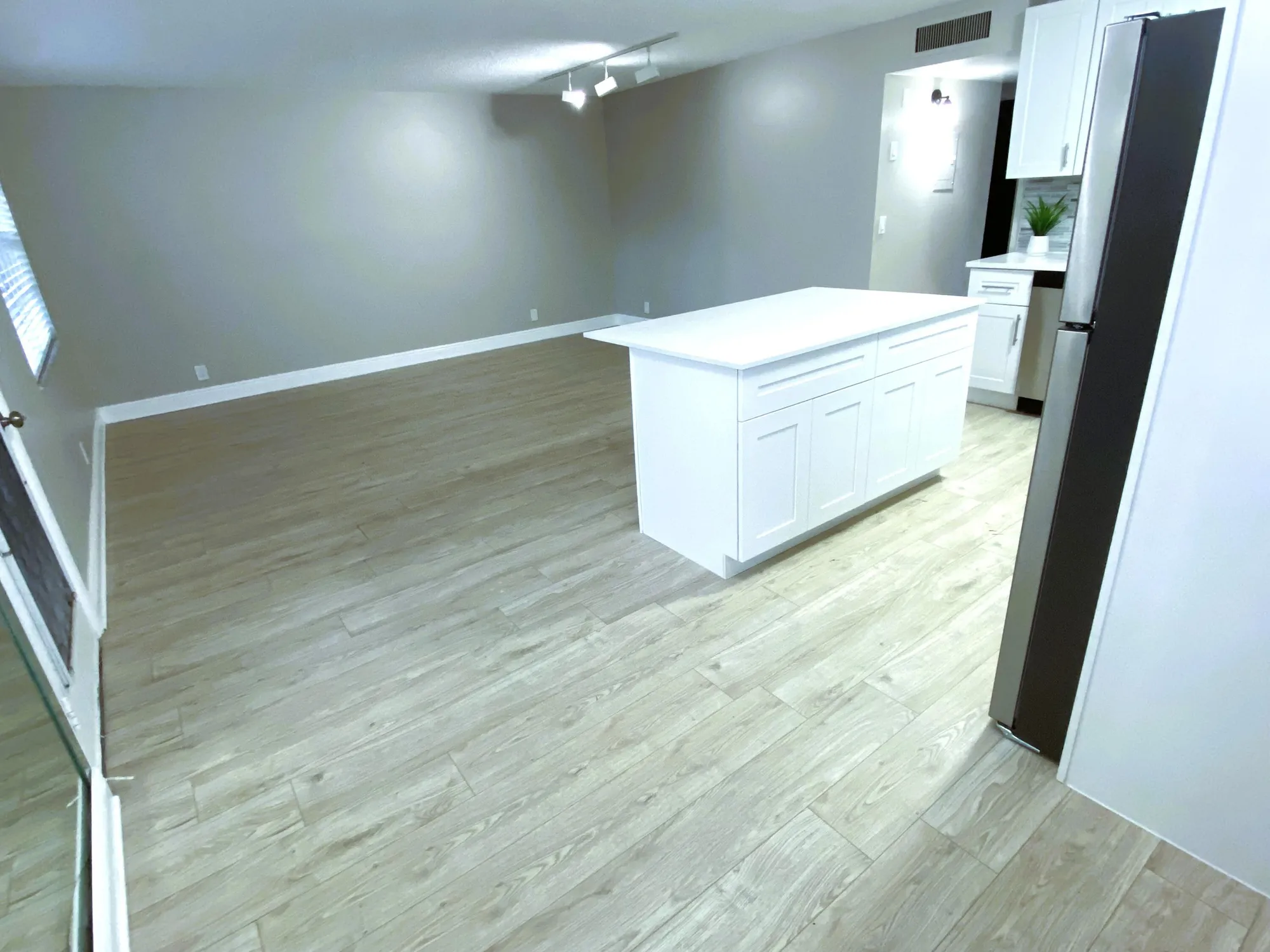 Property Slideshow image 8 of 38 | 222 piedmont e unit e, Delray Beach, FL, 33484