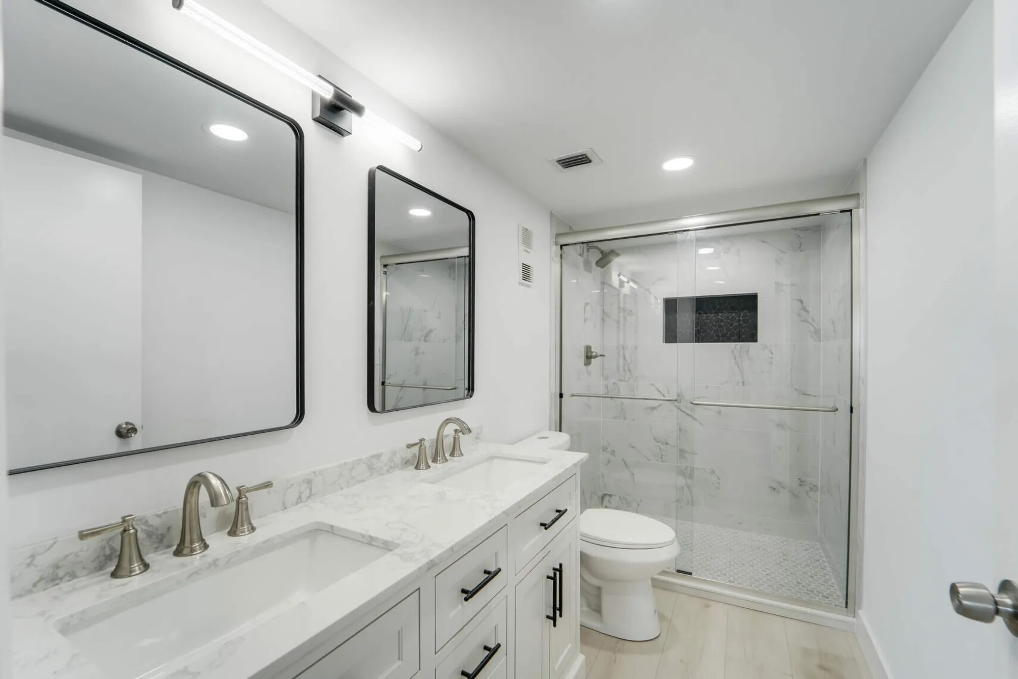Property Slideshow image 7 of 10 | 7076 huntington ln apt 803, Delray Beach, FL, 33446