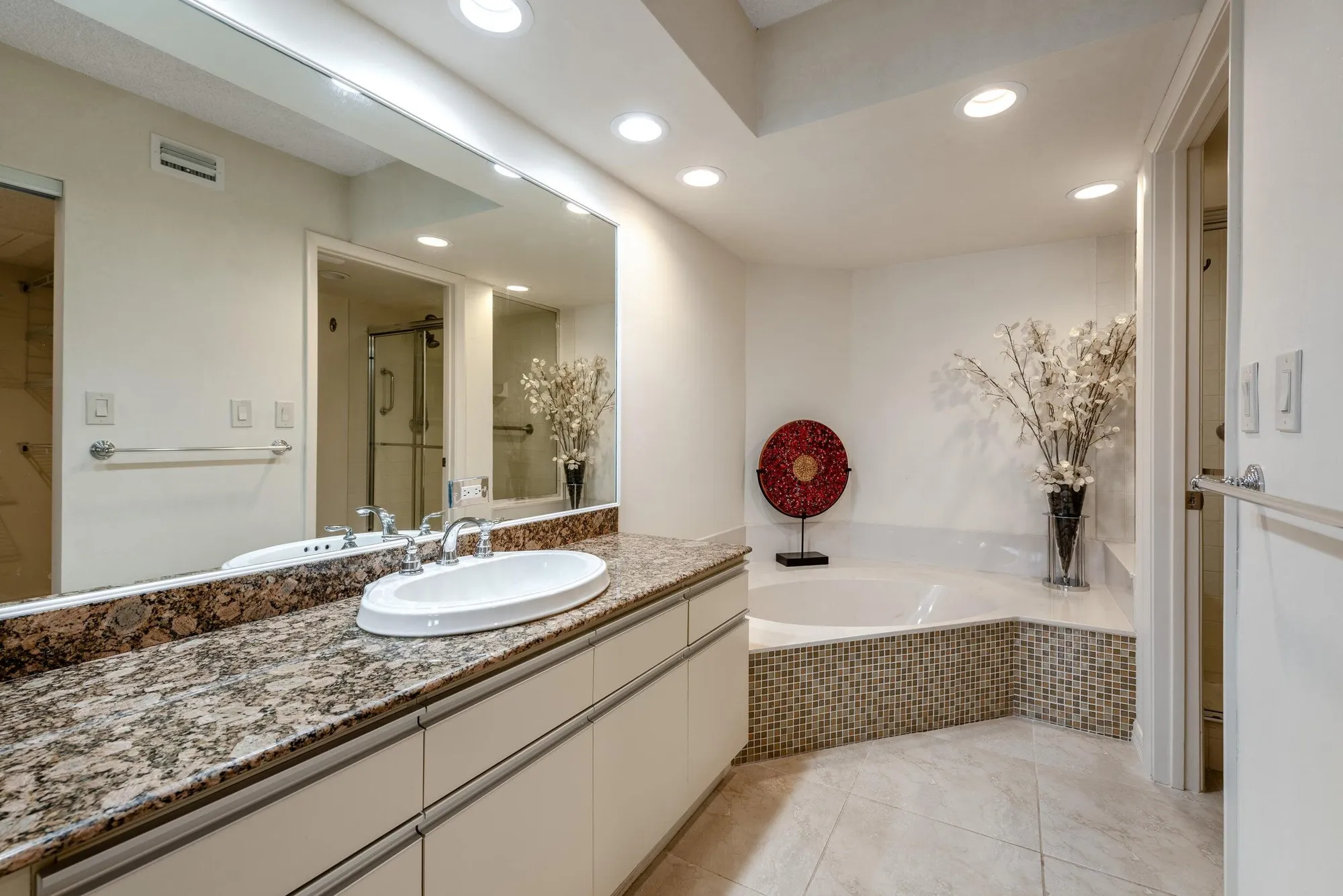 Property Slideshow image 13 of 65 | 7485 glendevon ln apt 1107, Delray Beach, FL, 33446