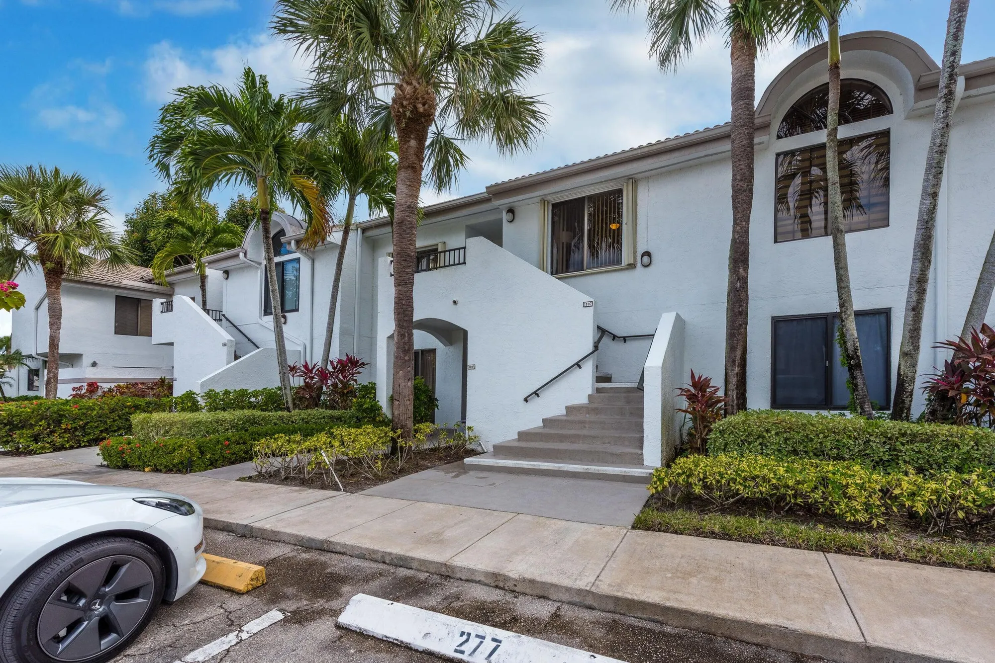 Property Slideshow image 2 of 65 | 7485 glendevon ln apt 1107, Delray Beach, FL, 33446