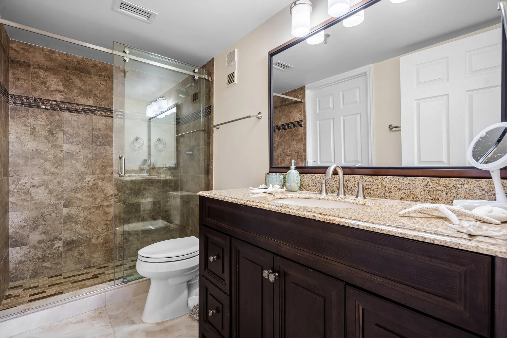 Property Slideshow image 25 of 36 | 7290 kinghurst dr apt 607, Delray Beach, FL, 33446