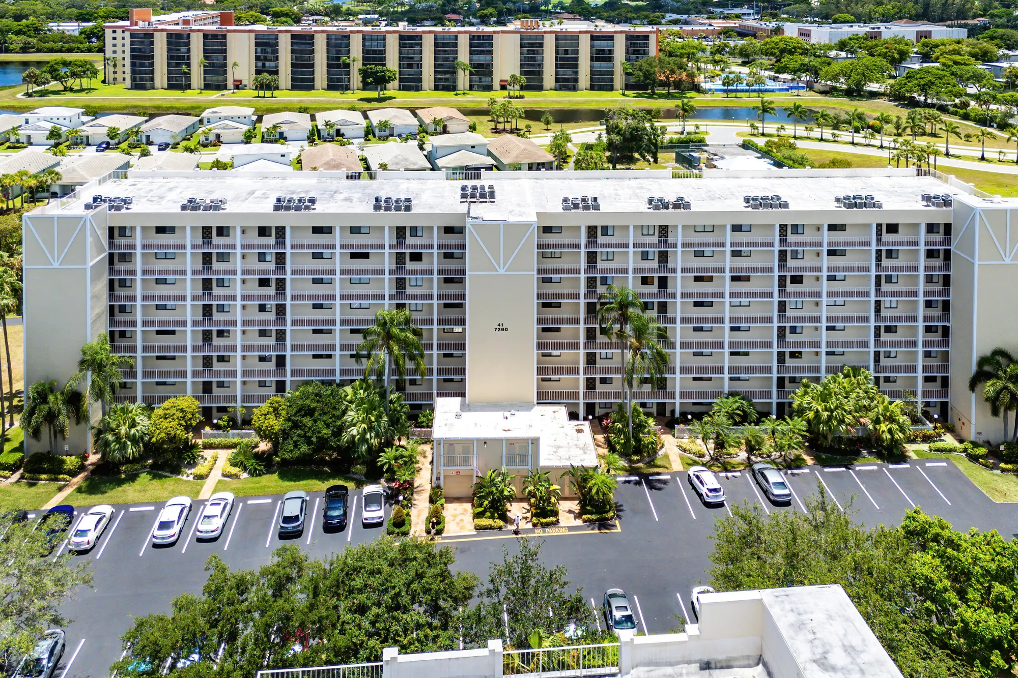 Property Slideshow image 32 of 36 | 7290 kinghurst dr apt 607, Delray Beach, FL, 33446