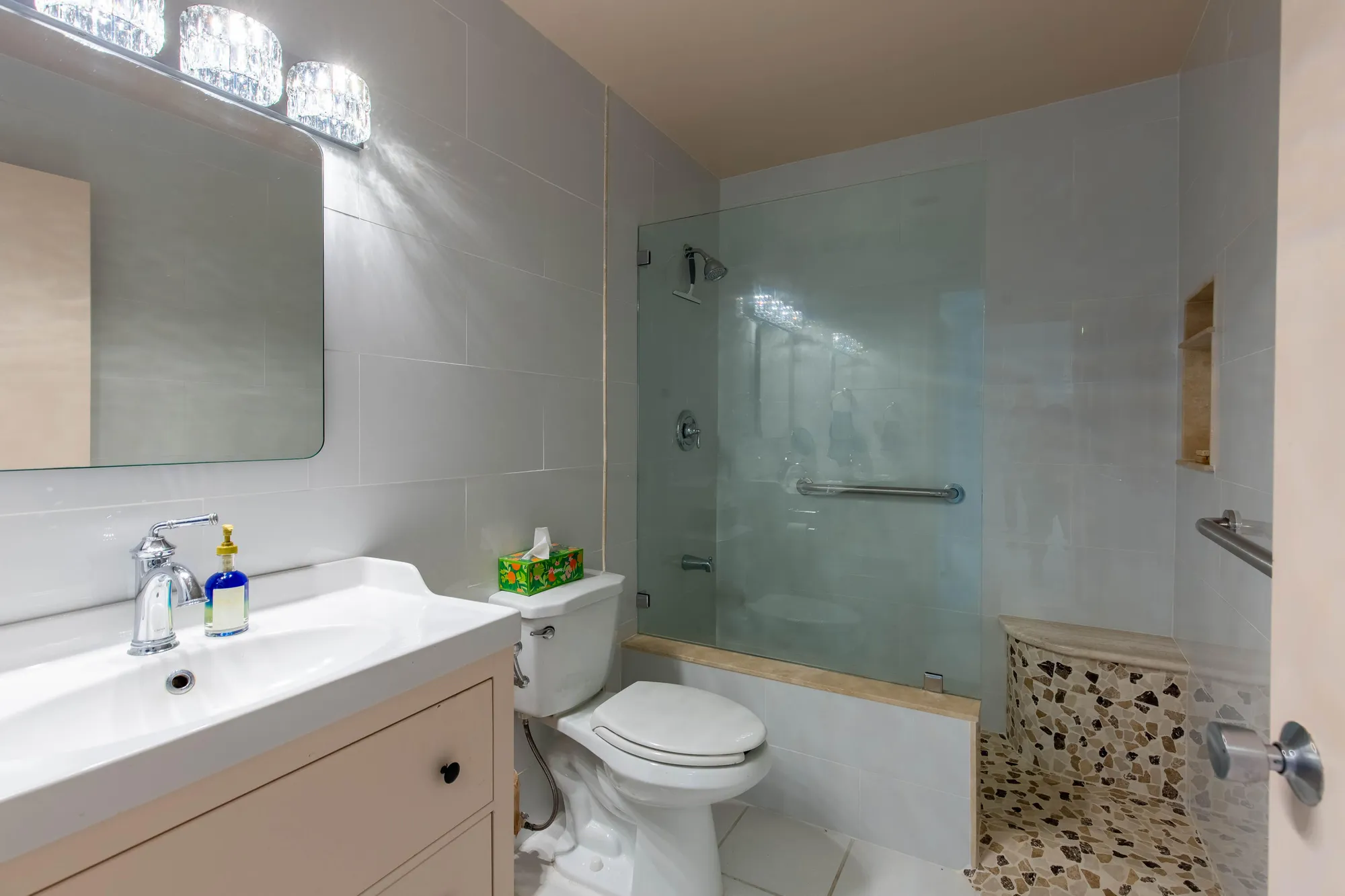Property Slideshow image 19 of 30 | 147 lake gloria dr # 147, West Palm Beach, FL, 33411