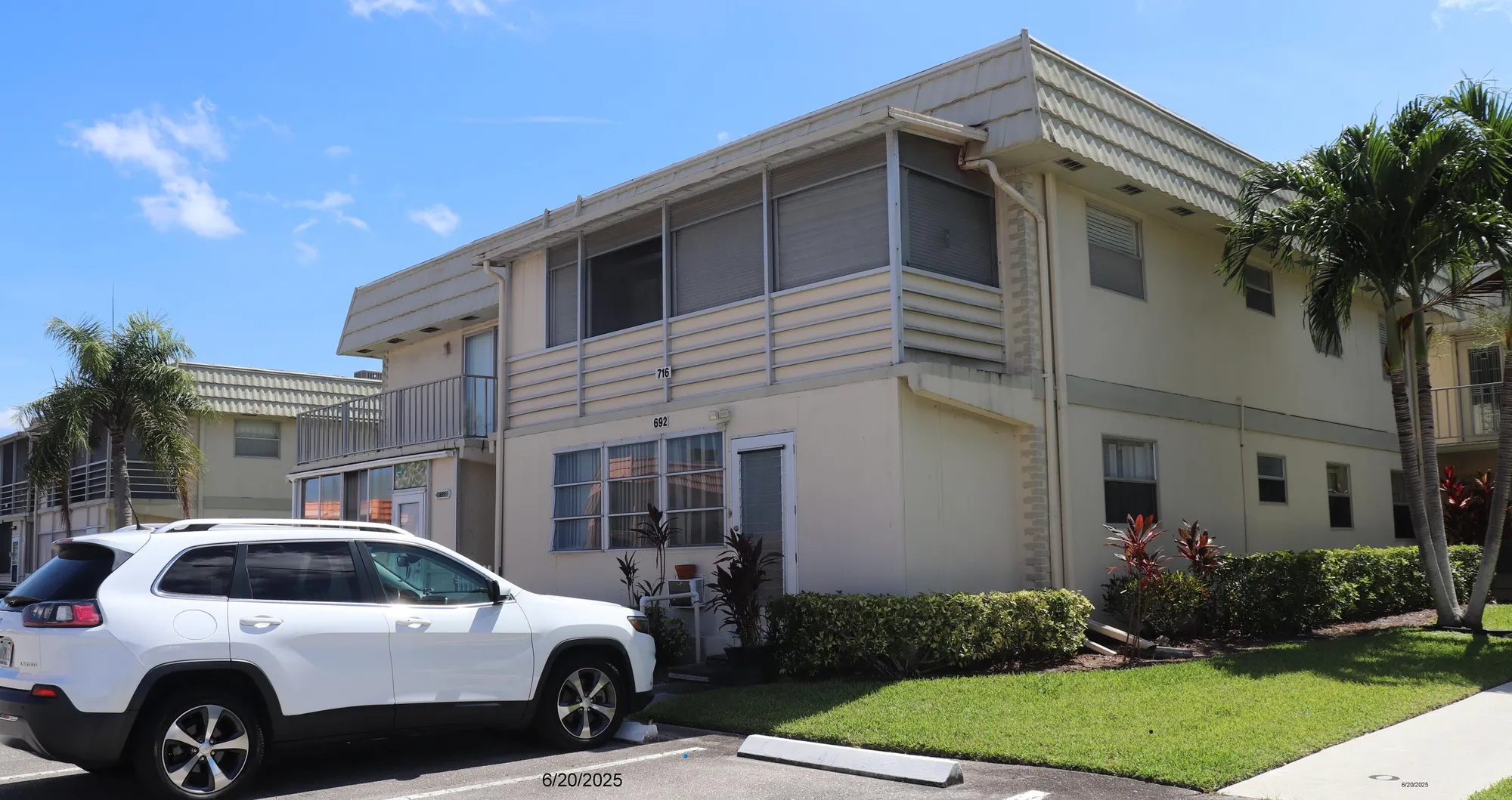 Property Slideshow image 1 of 24 | 716 saxony o # 716, Delray Beach, FL, 33446