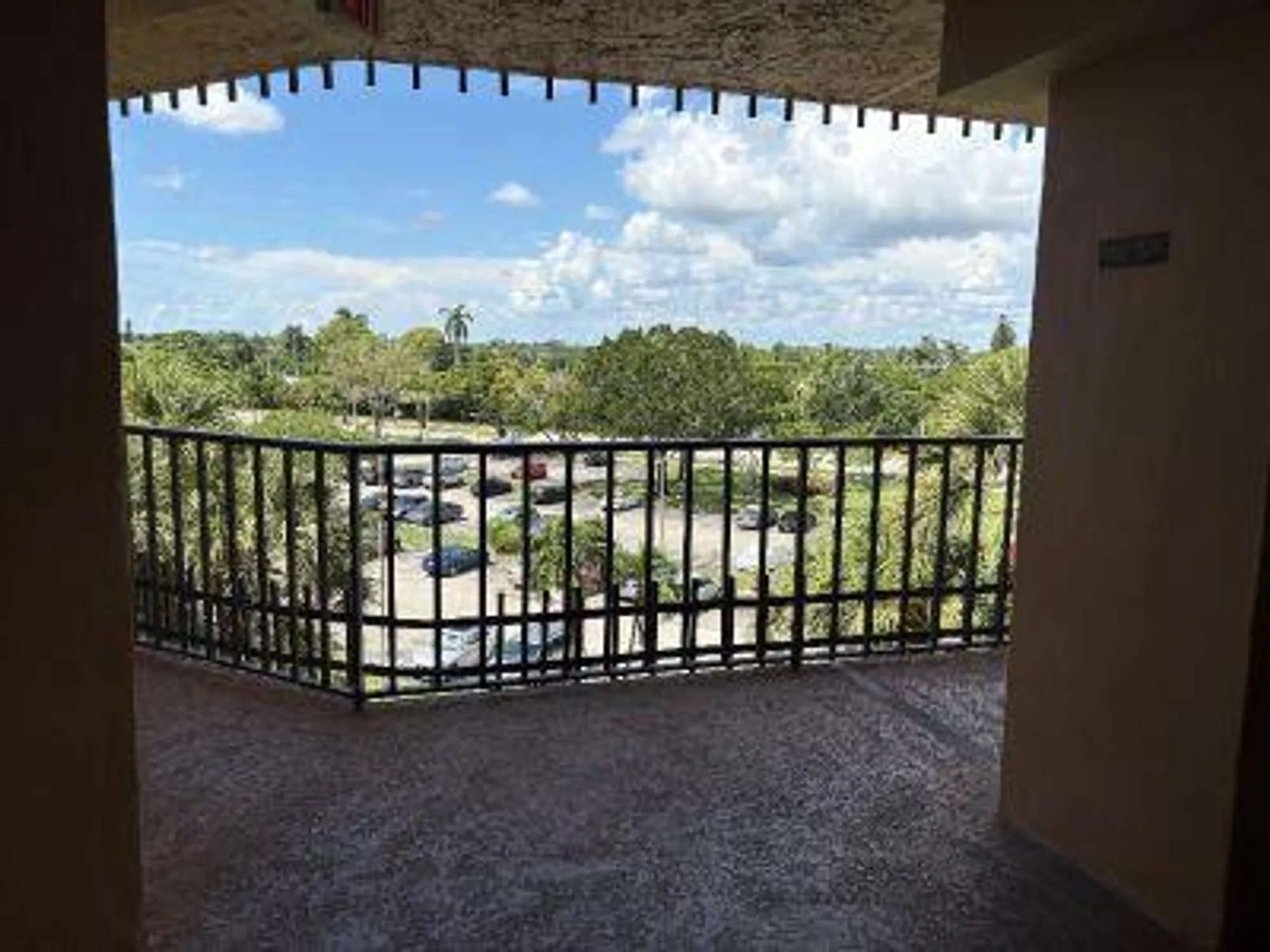 Property Slideshow image 6 of 14 | 4640 lucerne lakes blvd 508, Lake Worth, FL, 33467