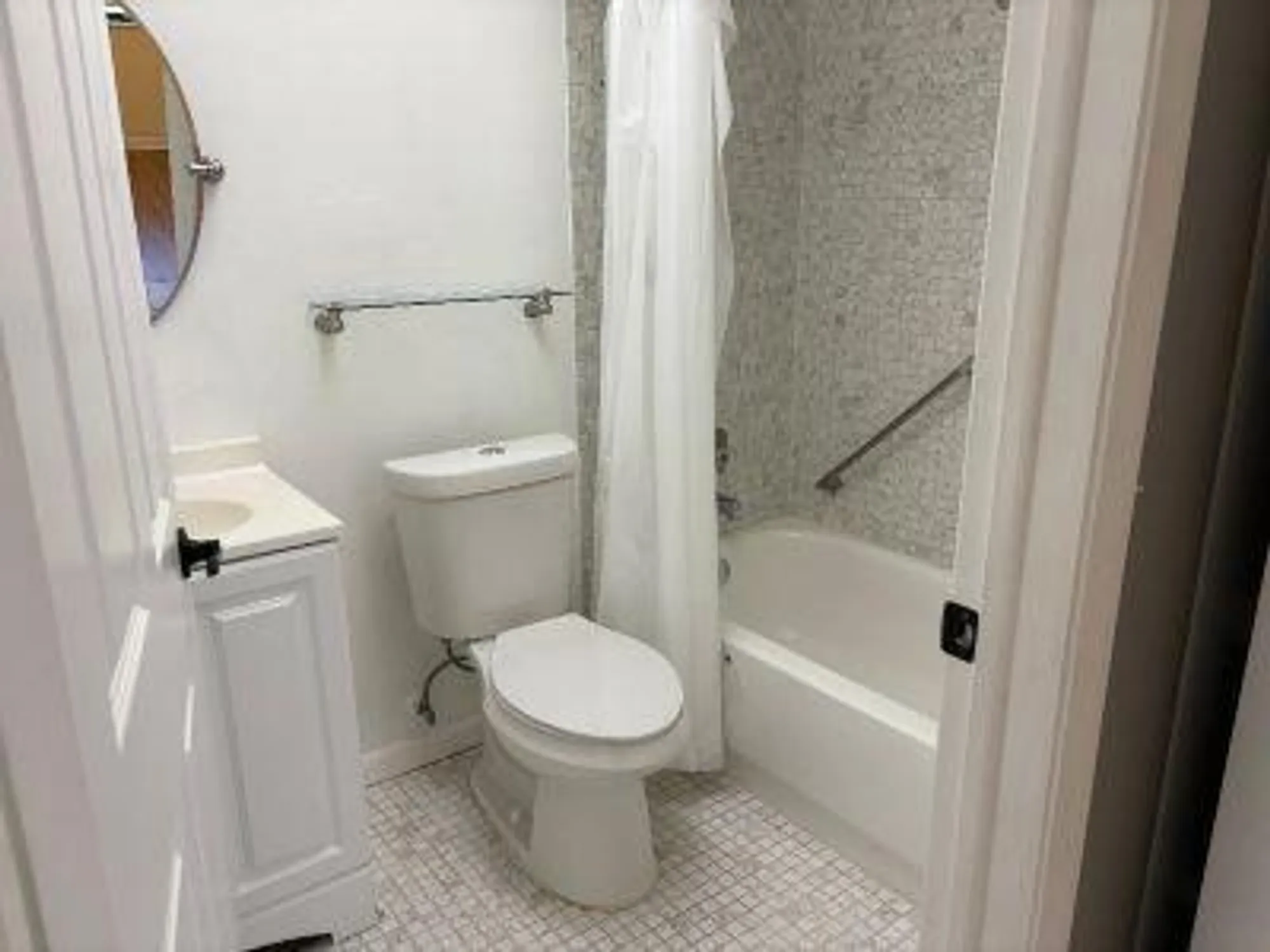 Property Slideshow image 8 of 14 | 4640 lucerne lakes blvd 508, Lake Worth, FL, 33467