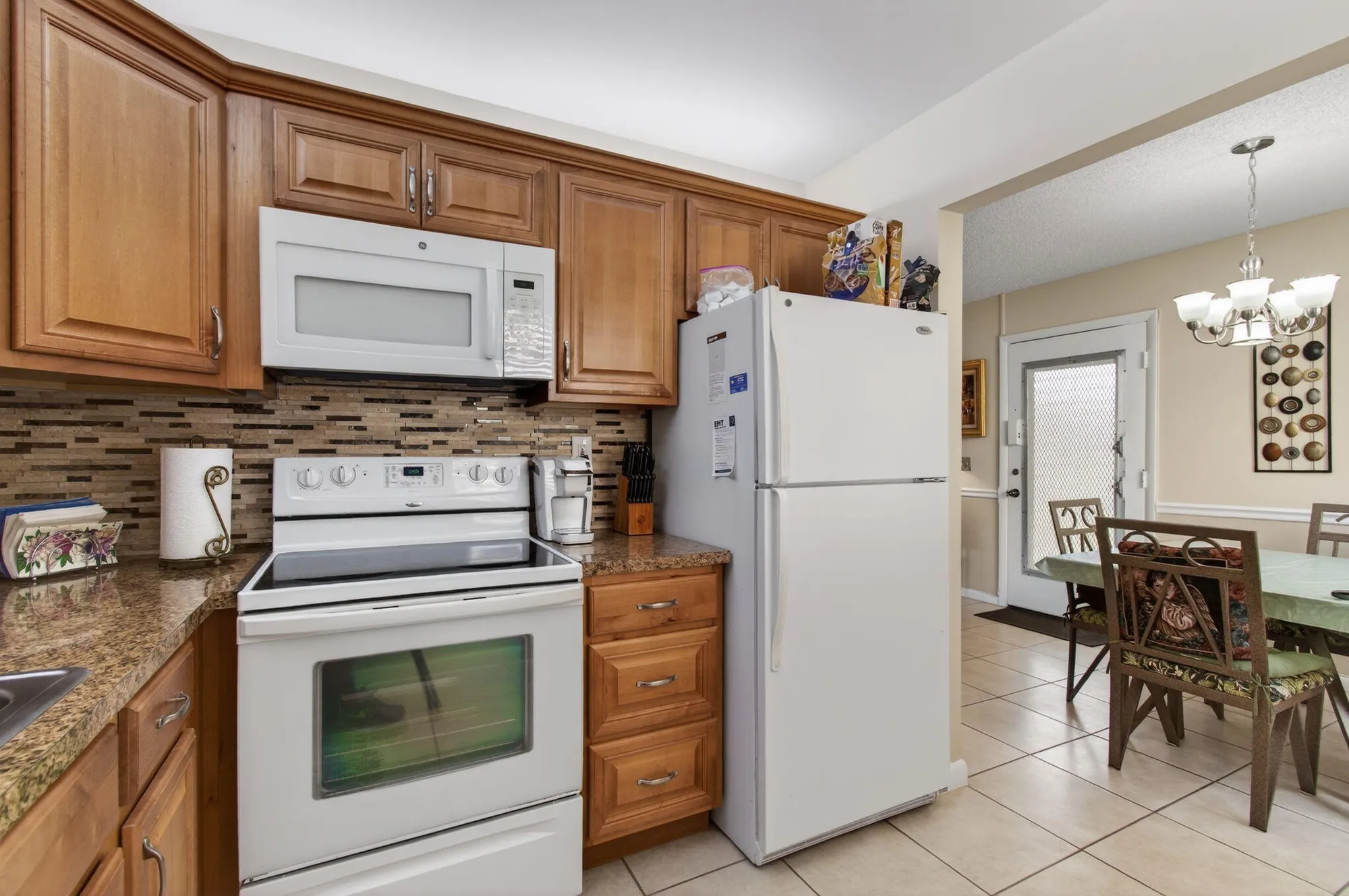 Property Slideshow image 16 of 50 | 773 burgundy q, Delray Beach, FL, 33484