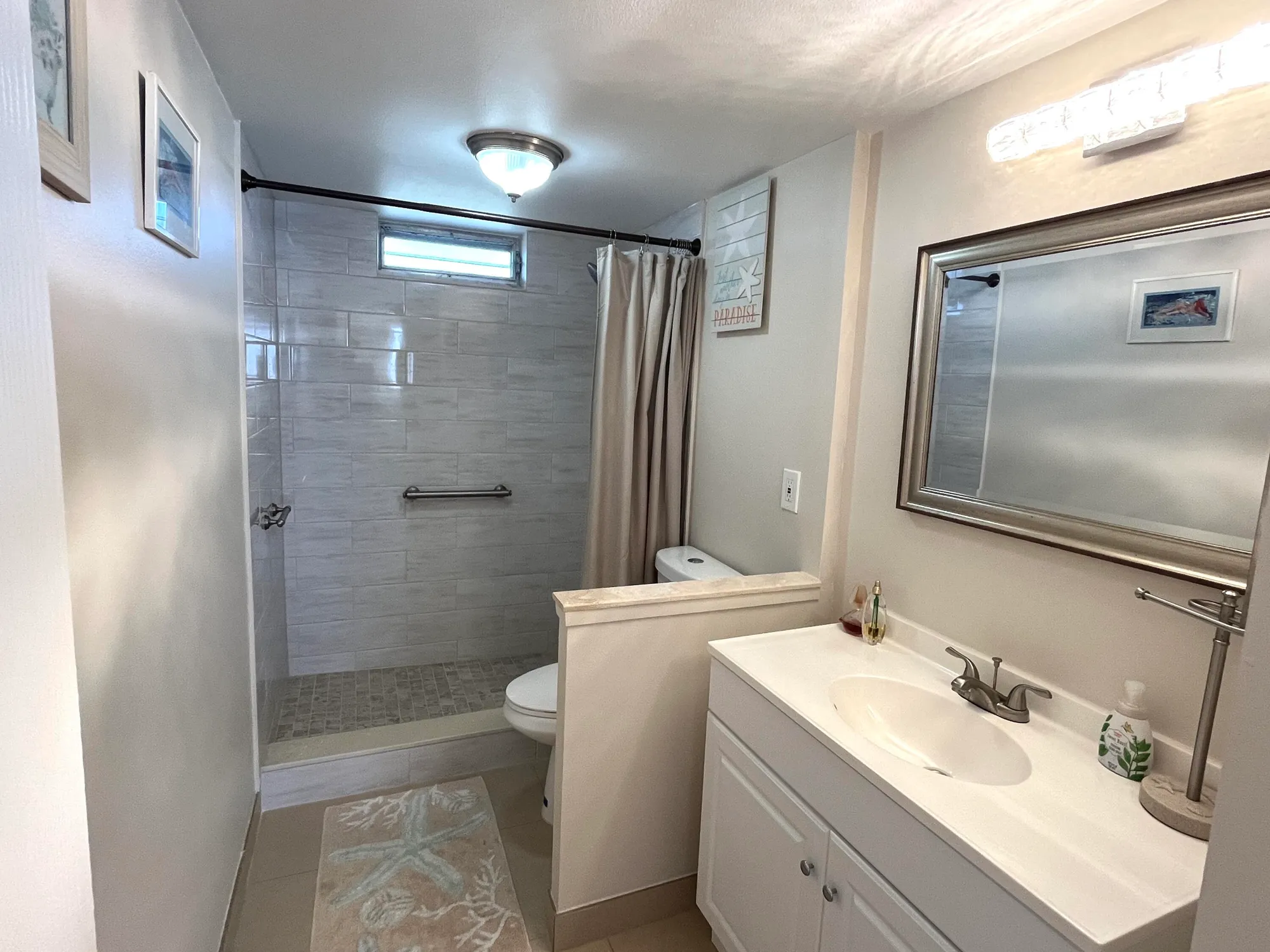 Property Slideshow image 14 of 33 | 330 ne 26th ave apt 406, Boynton Beach, FL, 33435