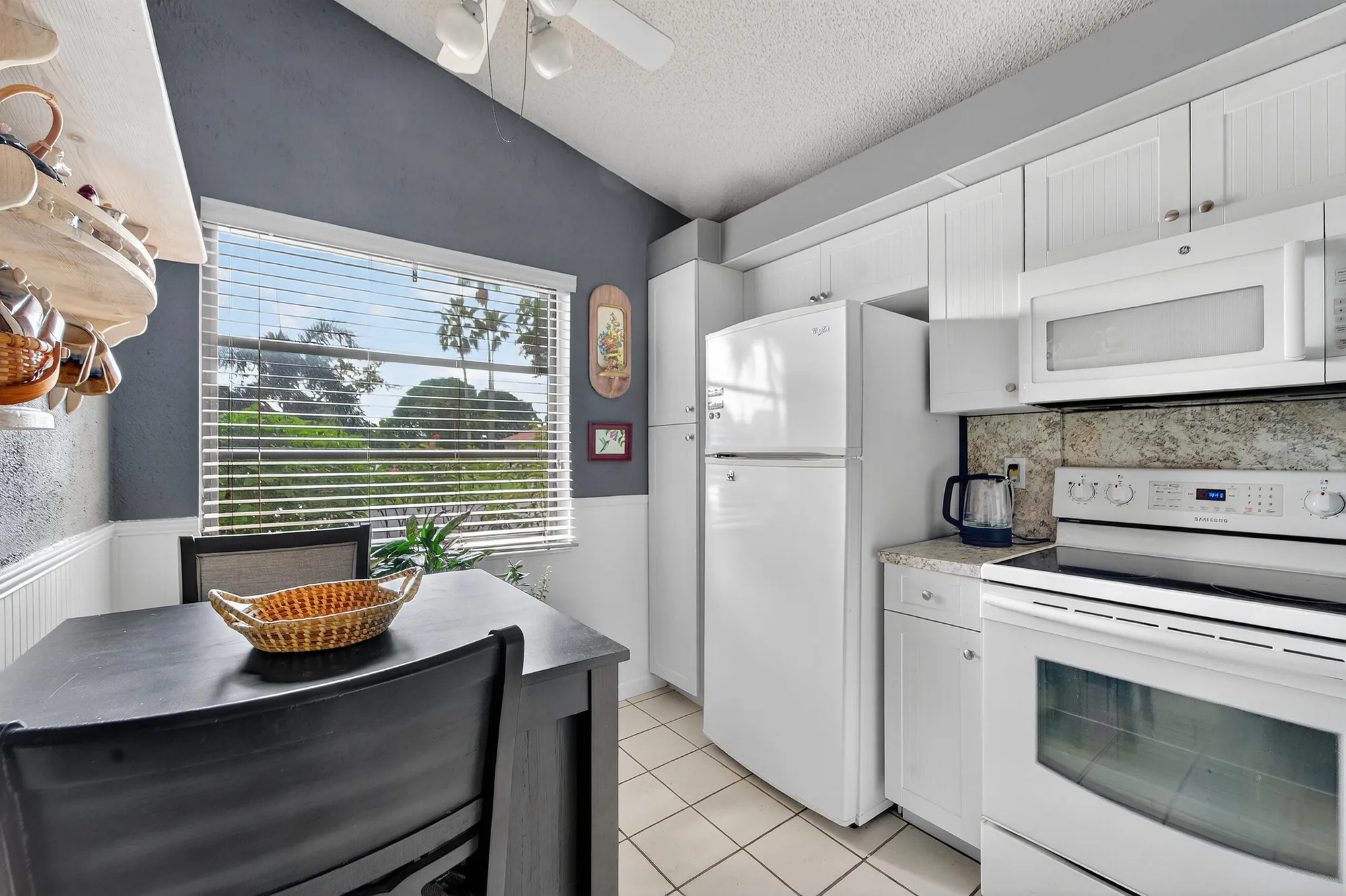 Property Slideshow image 5 of 49 | 6215 kings gate cir, Delray Beach, FL, 33484