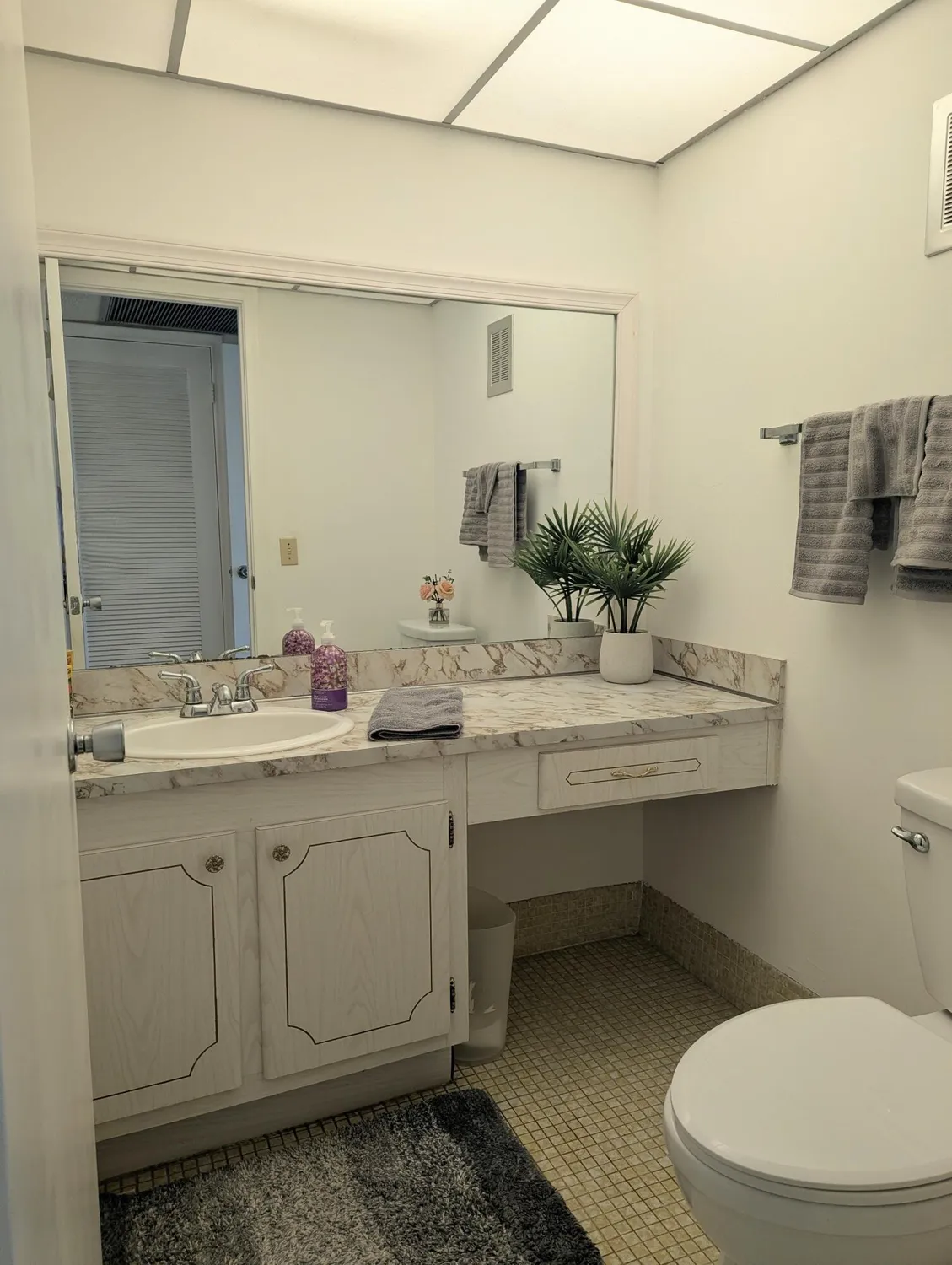 Property Slideshow image 7 of 30 | 111 greenbrier b, West Palm Beach, FL, 33417