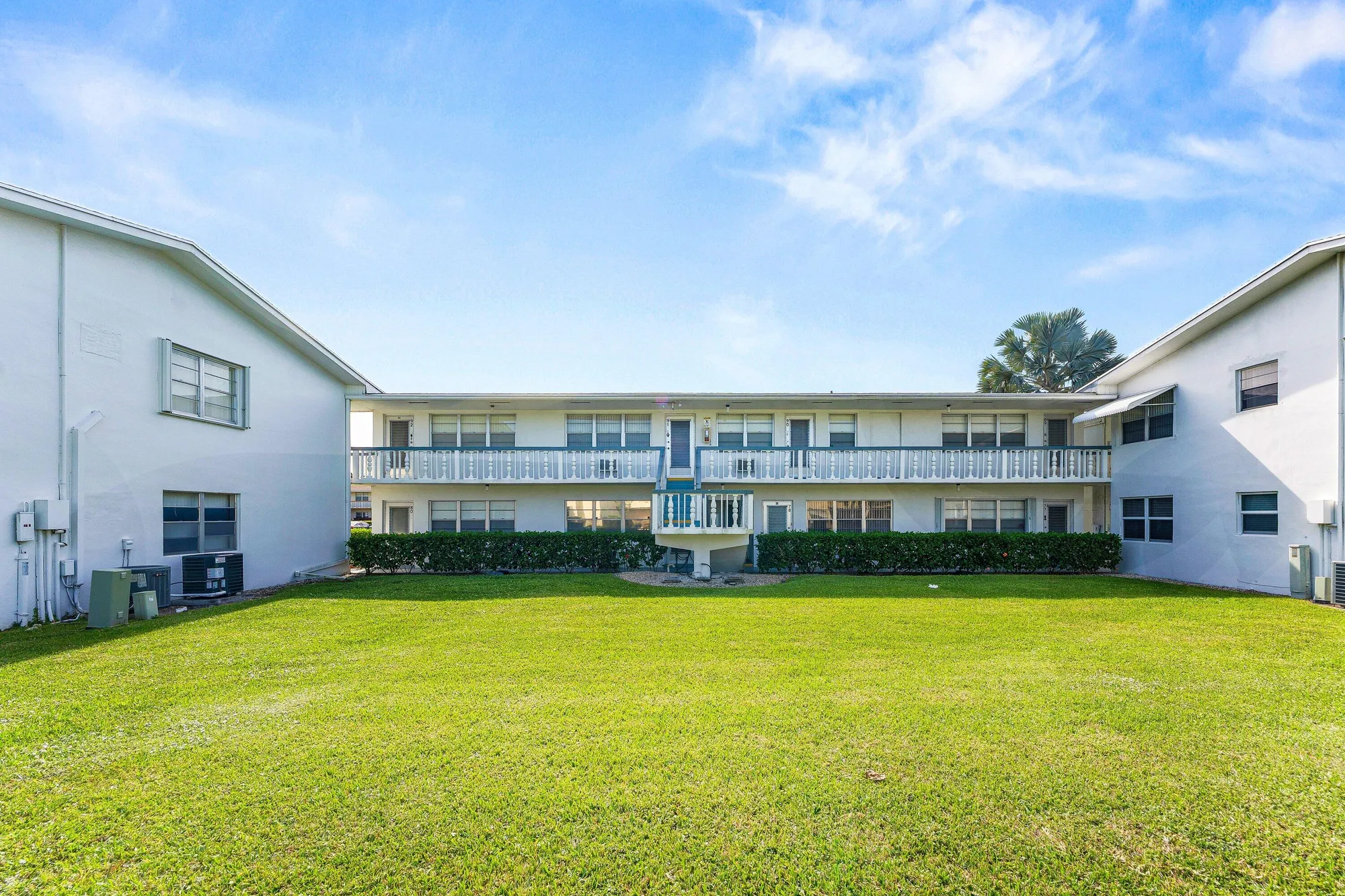 Property Slideshow image 1 of 34 | 87 salisbury d, West Palm Beach, FL, 33417