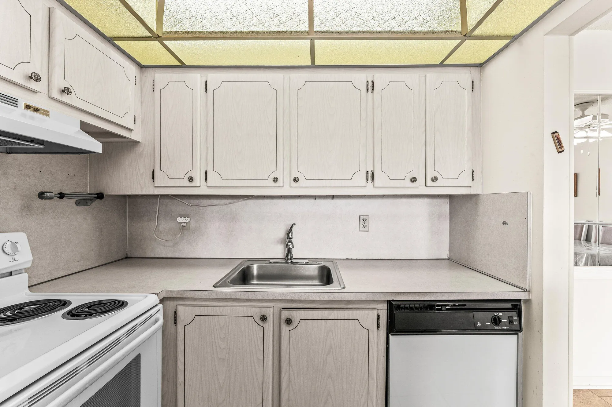 Property Slideshow image 8 of 34 | 87 salisbury d, West Palm Beach, FL, 33417