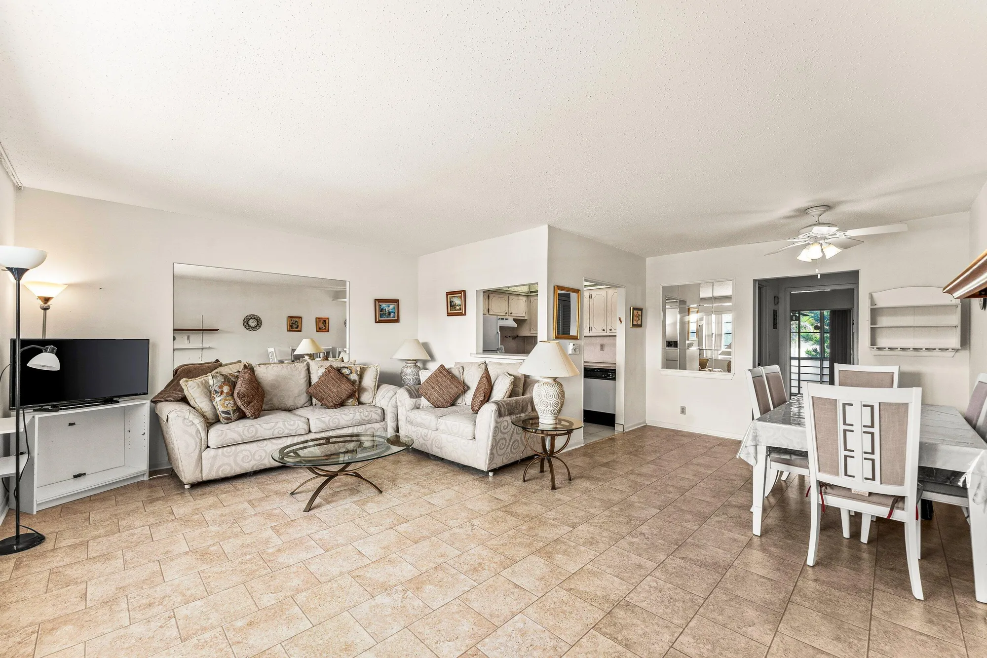 Property Slideshow image 9 of 34 | 87 salisbury d, West Palm Beach, FL, 33417