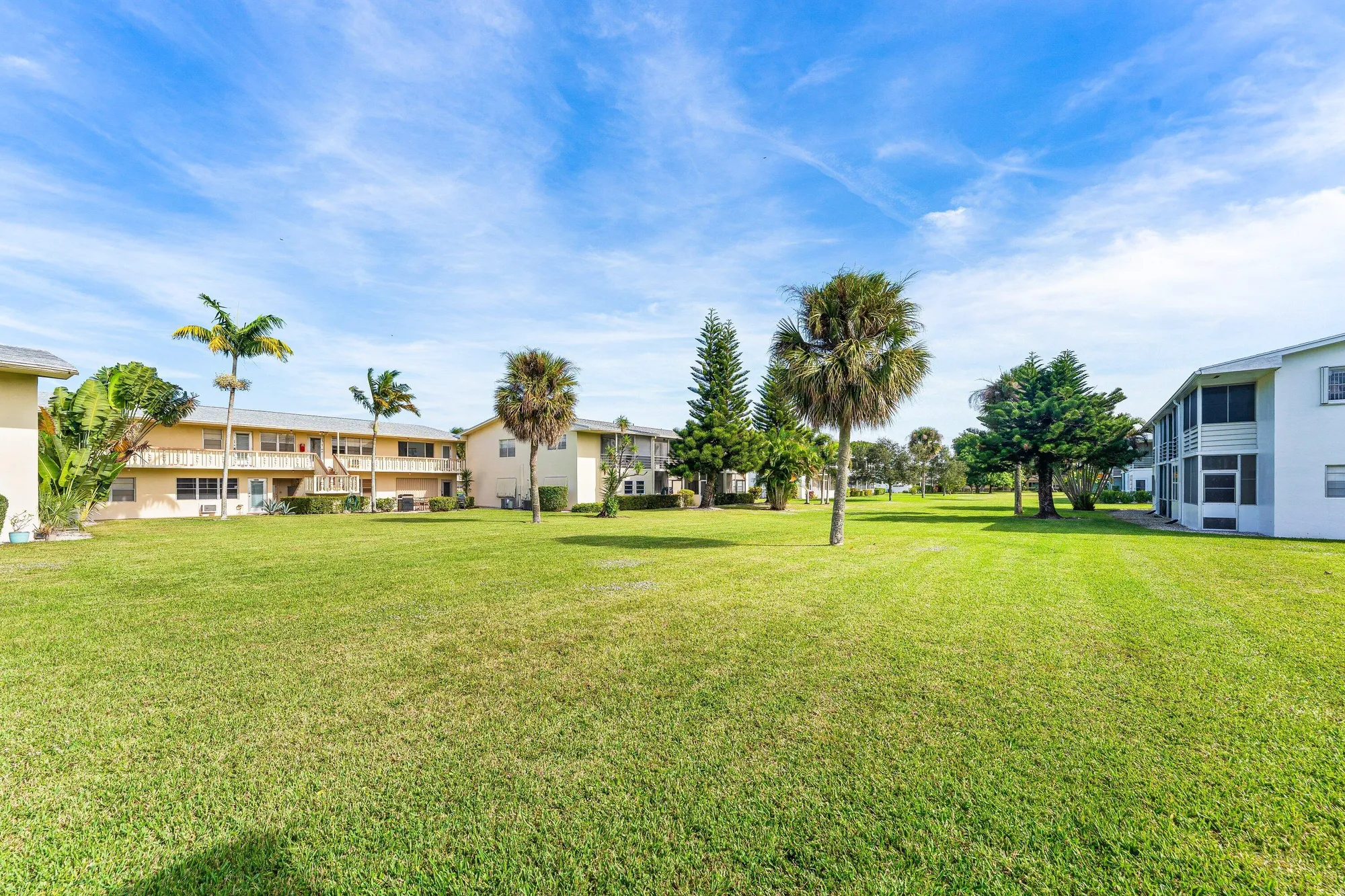 Property Slideshow image 25 of 34 | 87 salisbury d, West Palm Beach, FL, 33417