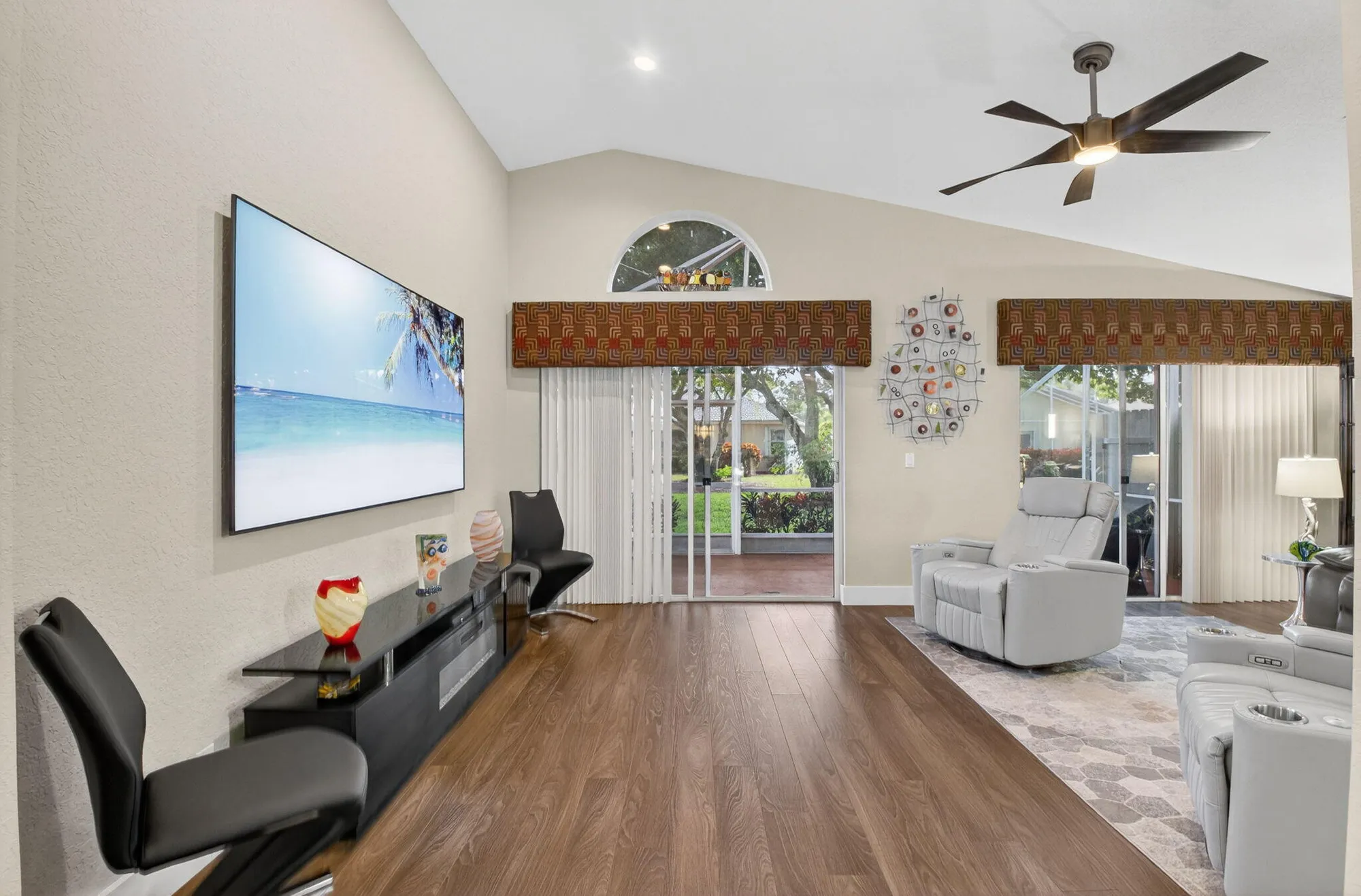 Property Slideshow image 13 of 66 | 10888 royal caribbean cir, Boynton Beach, FL, 33437