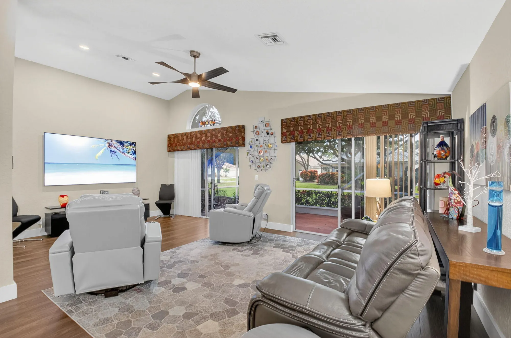 Property Slideshow image 15 of 66 | 10888 royal caribbean cir, Boynton Beach, FL, 33437