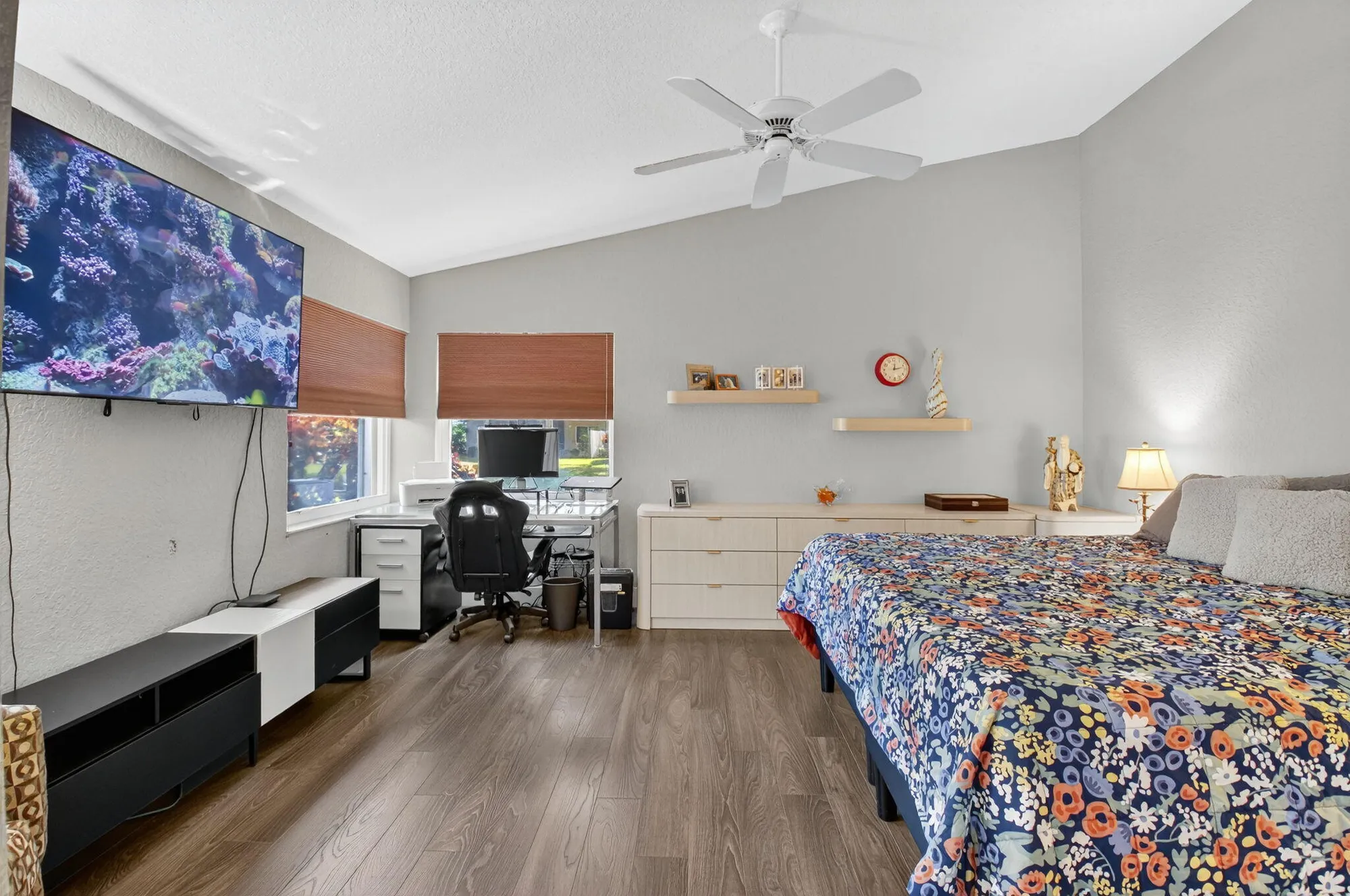 Property Slideshow image 24 of 66 | 10888 royal caribbean cir, Boynton Beach, FL, 33437