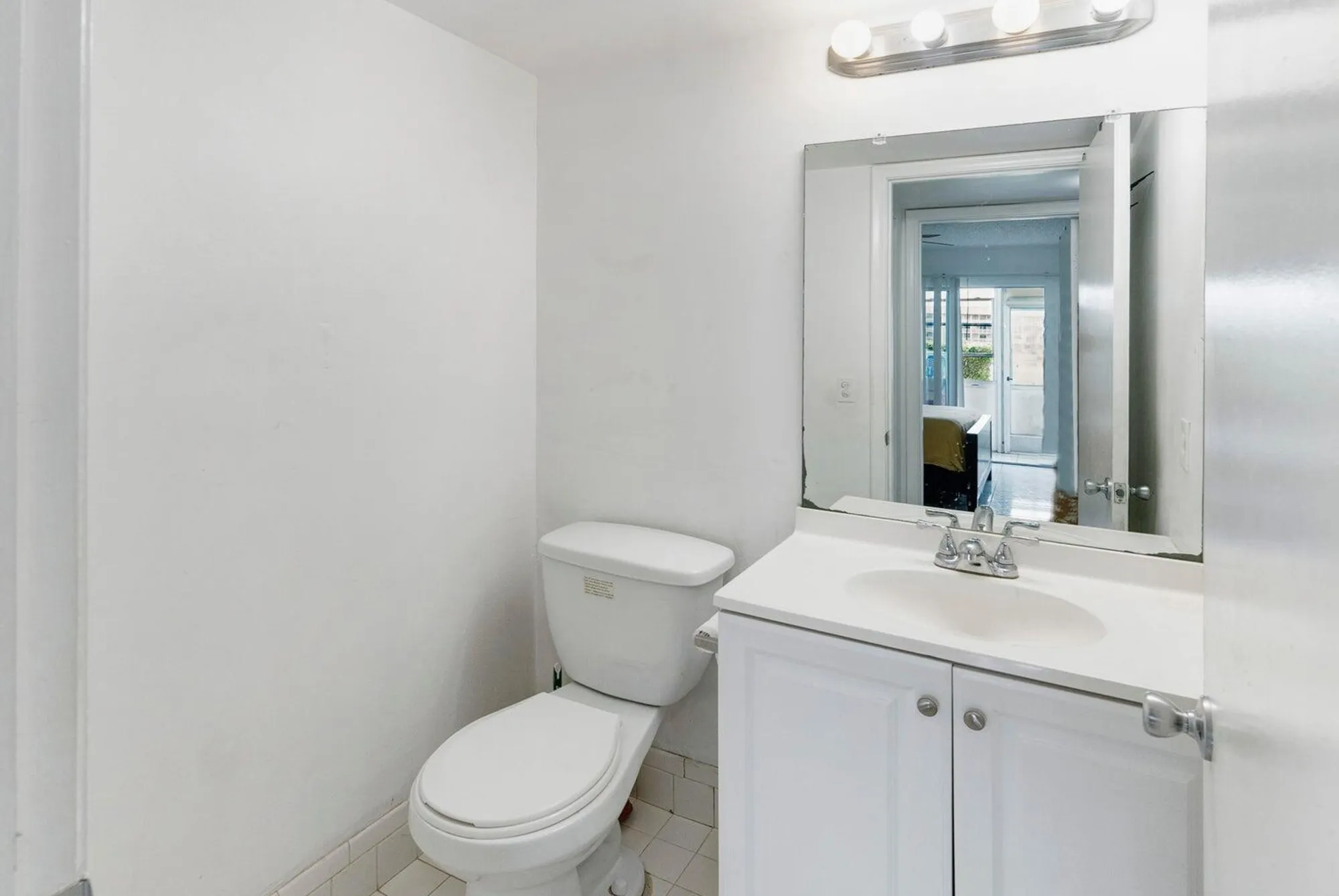 Property Slideshow image 10 of 18 | 13550 sw 6th ct 111a, Pembroke Pines, FL, 33027