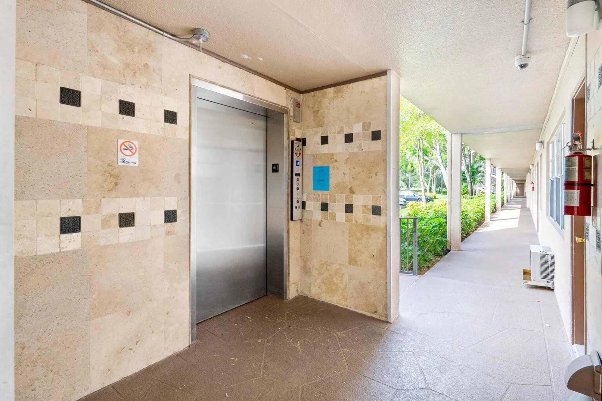 Property Slideshow image 13 of 18 | 13550 sw 6th ct 111a, Pembroke Pines, FL, 33027