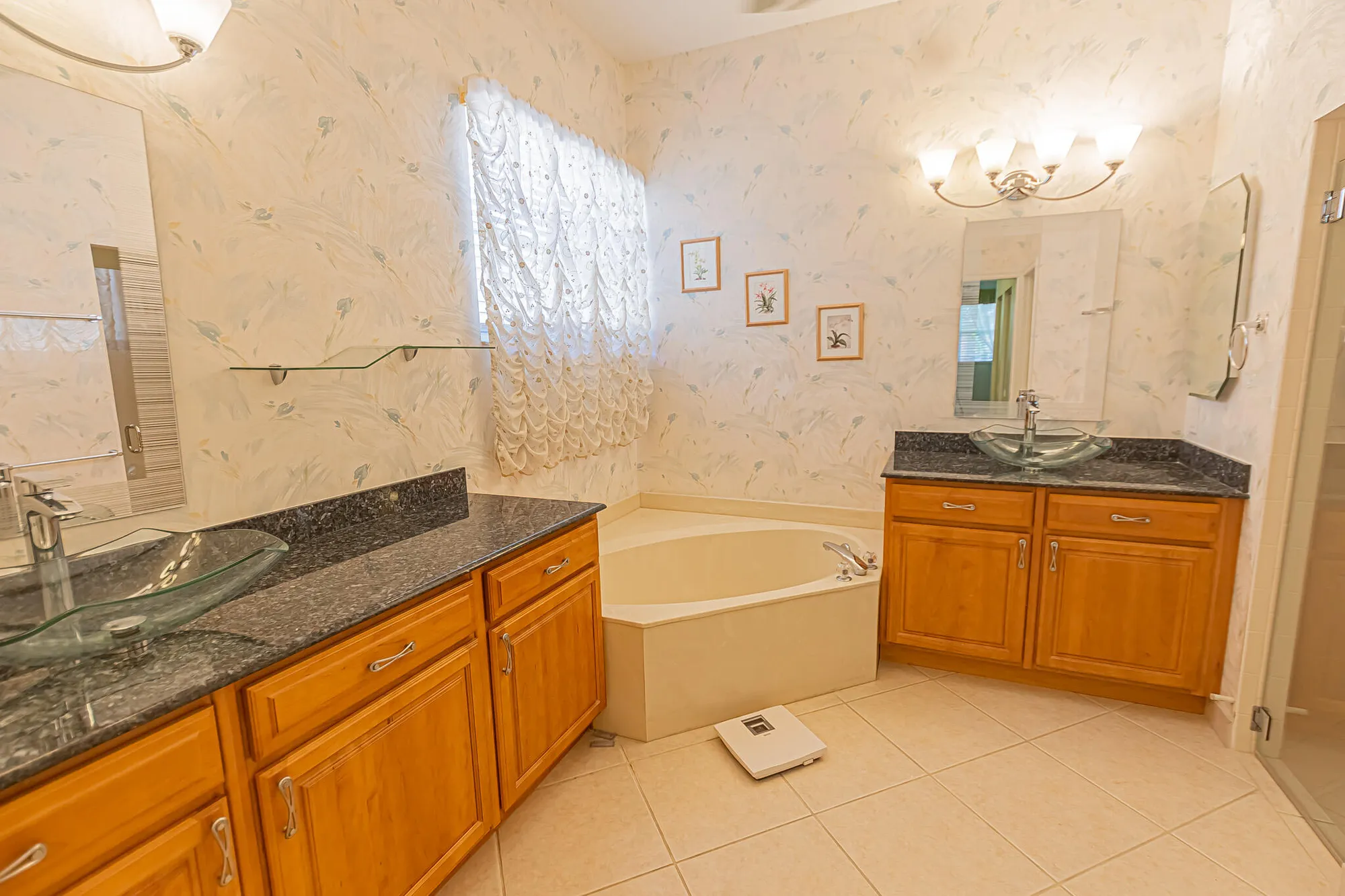 Property Slideshow image 10 of 40 | 173 nw lawton rd, Port Saint Lucie, FL, 34986