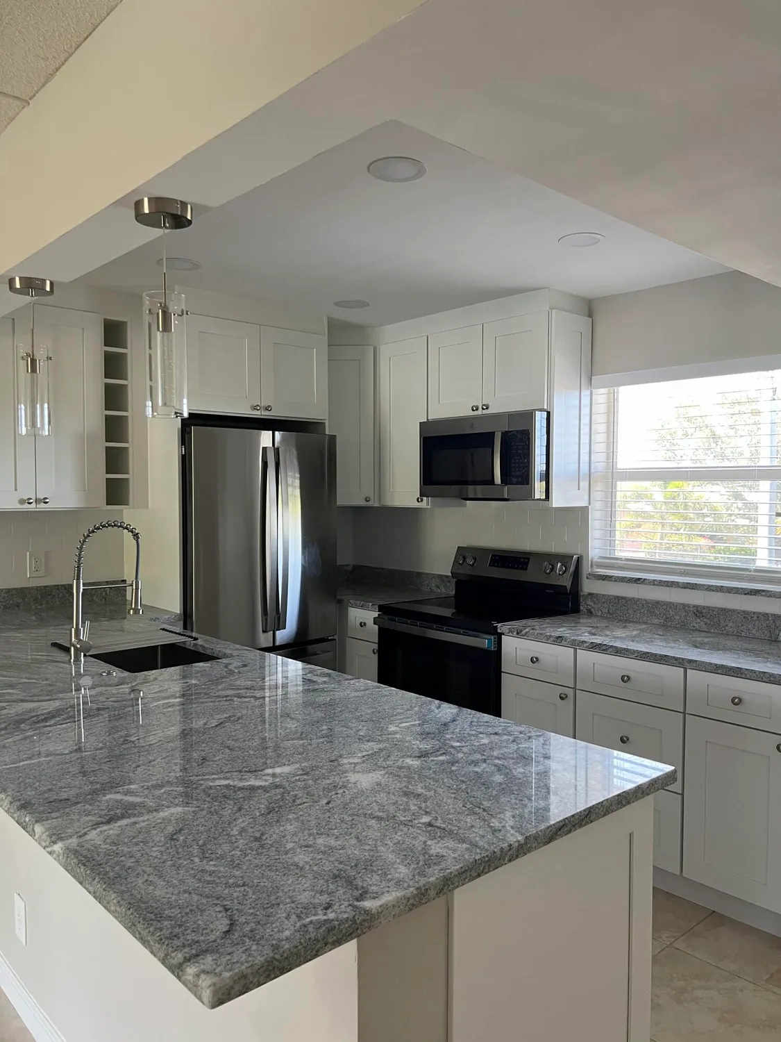 Property Slideshow image 9 of 45 | 230 ne 26th ave 2070, Boynton Beach, FL, 33435