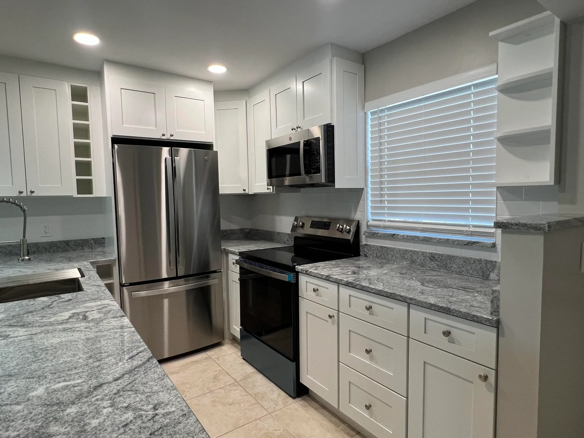 Property Slideshow image 12 of 45 | 230 ne 26th ave 2070, Boynton Beach, FL, 33435