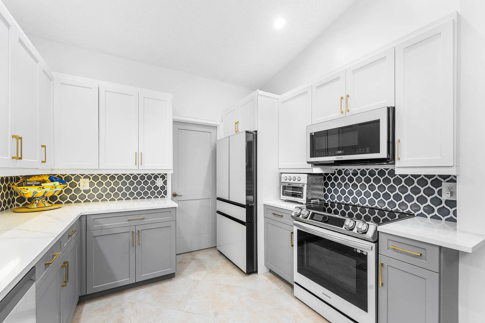 Property Slideshow image 15 of 58 | 1370 nw 28th ave, Delray Beach, FL, 33445