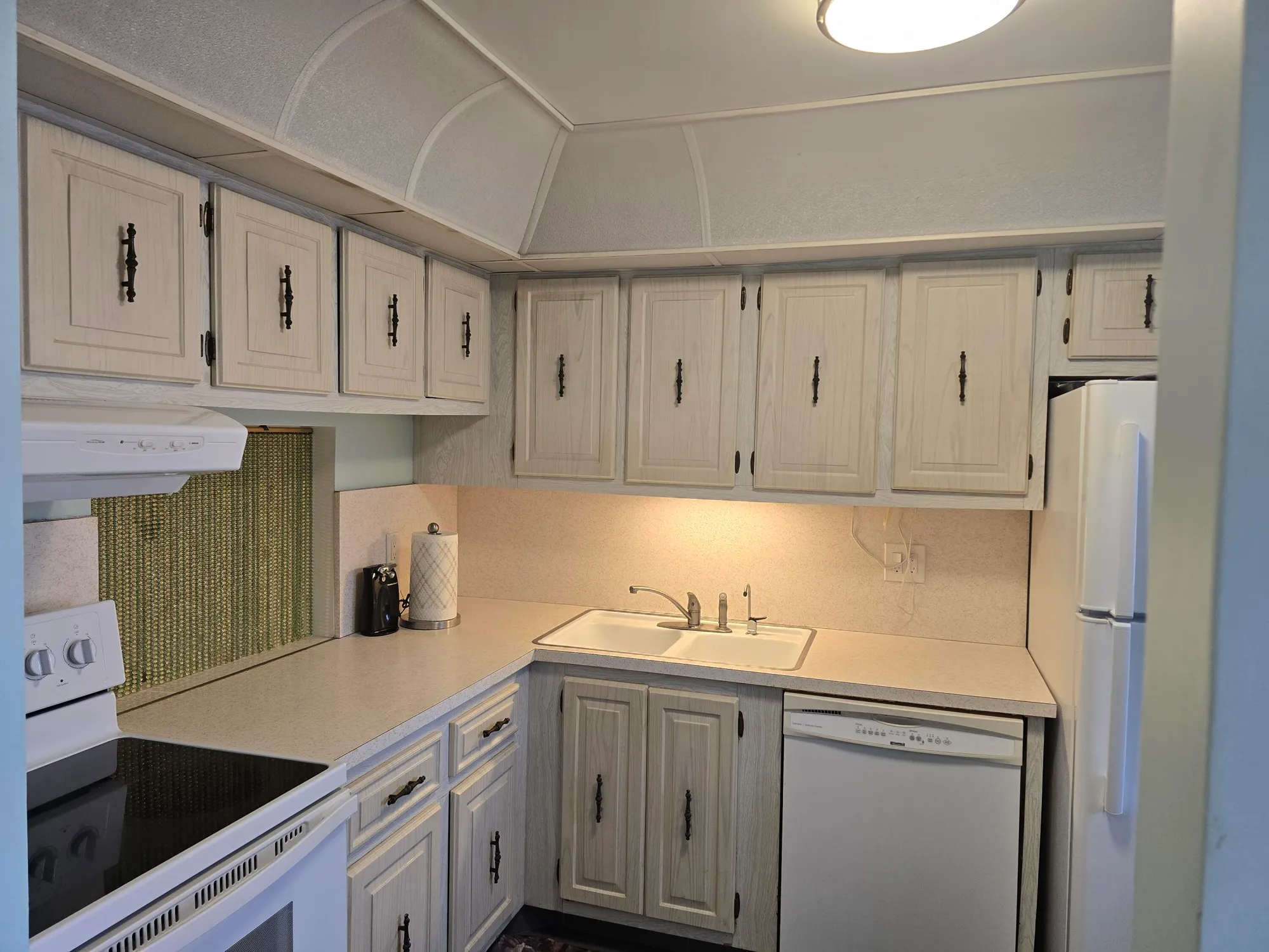 Property Slideshow image 6 of 19 | 225 lake carol dr, West Palm Beach, FL, 33411