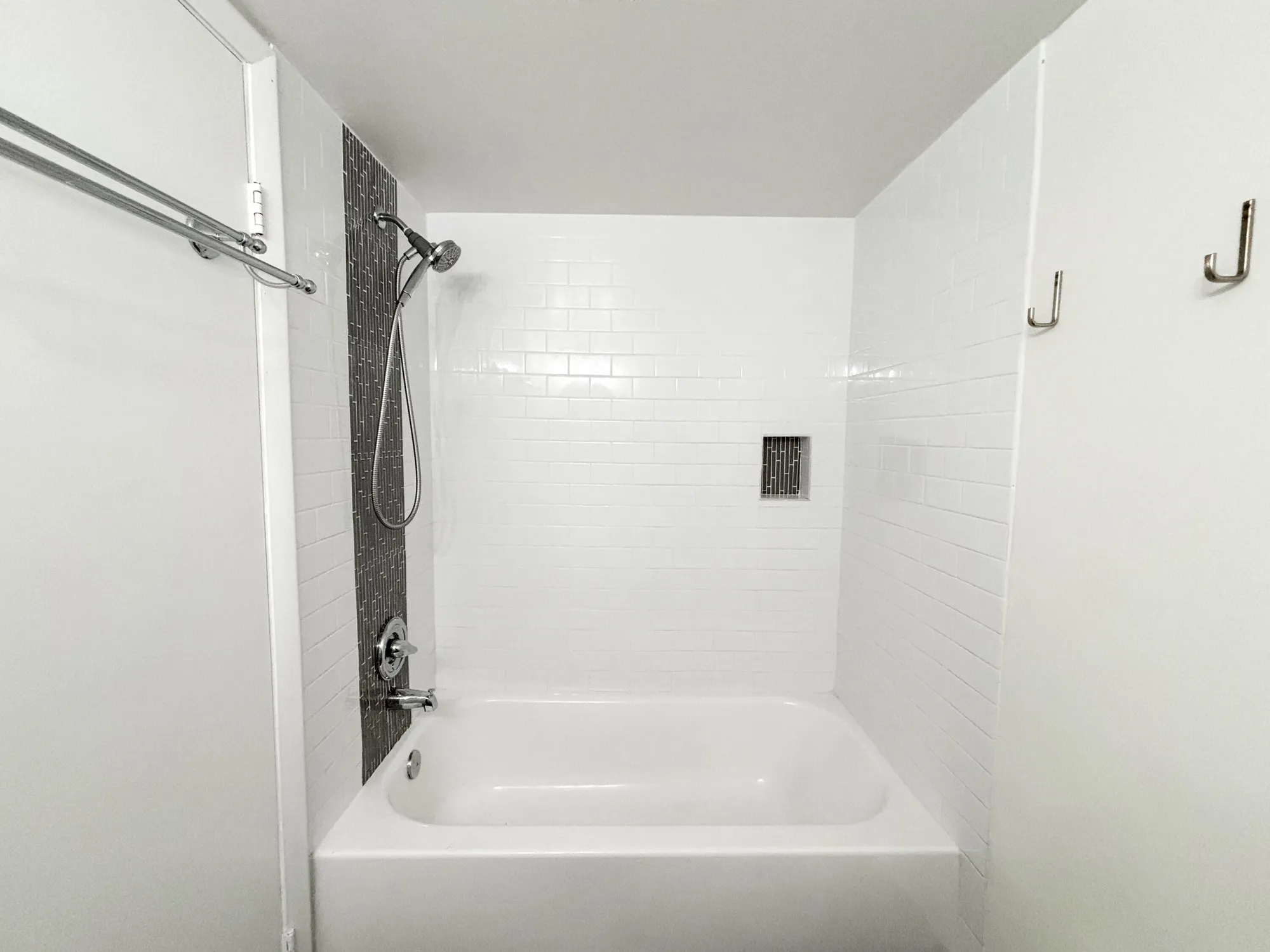 Property Slideshow image 16 of 51 | 4704 lucerne lakes blvd 102, Lake Worth, FL, 33467