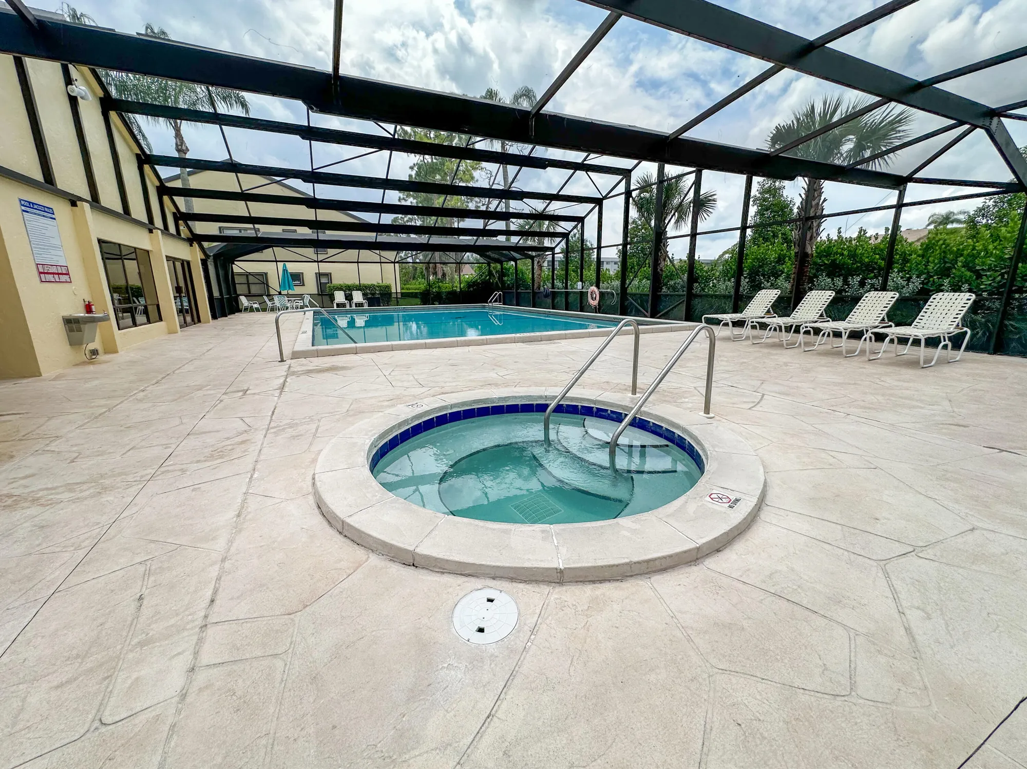 Property Slideshow image 34 of 51 | 4704 lucerne lakes blvd 102, Lake Worth, FL, 33467