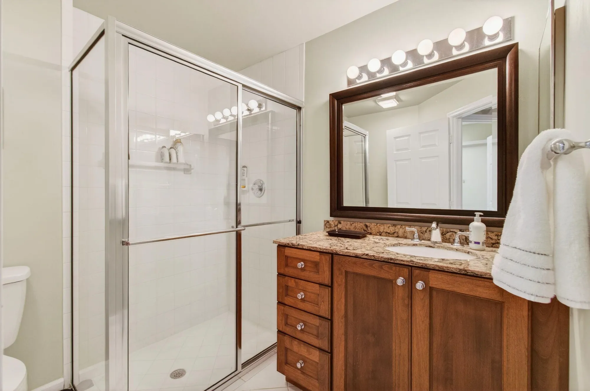 Property Slideshow image 57 of 70 | 6143 greenspointe dr, Boynton Beach, FL, 33437