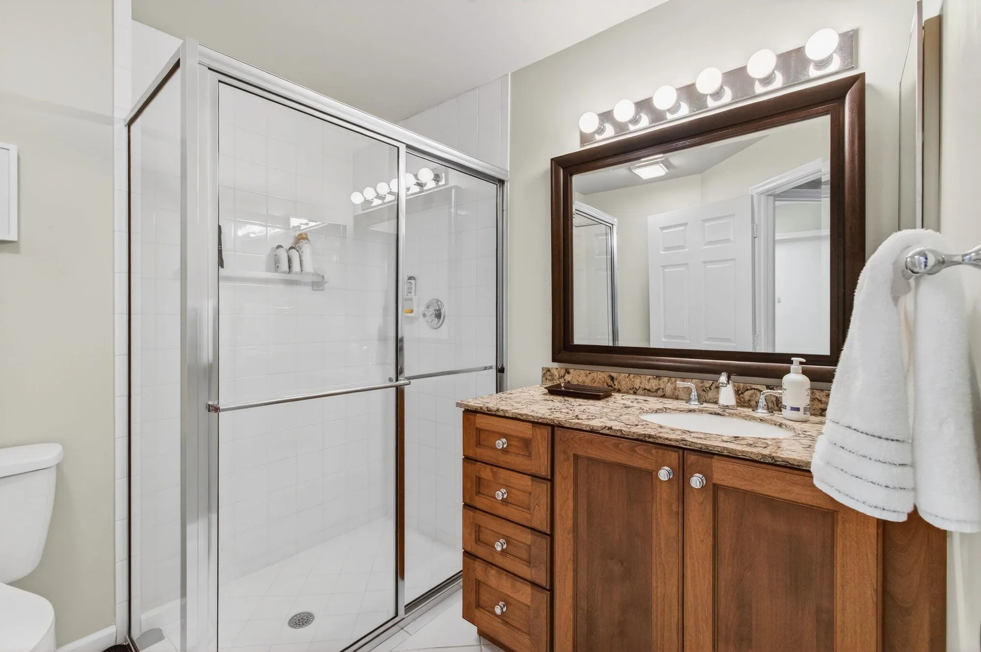 Property Slideshow image 60 of 70 | 6143 greenspointe dr, Boynton Beach, FL, 33437