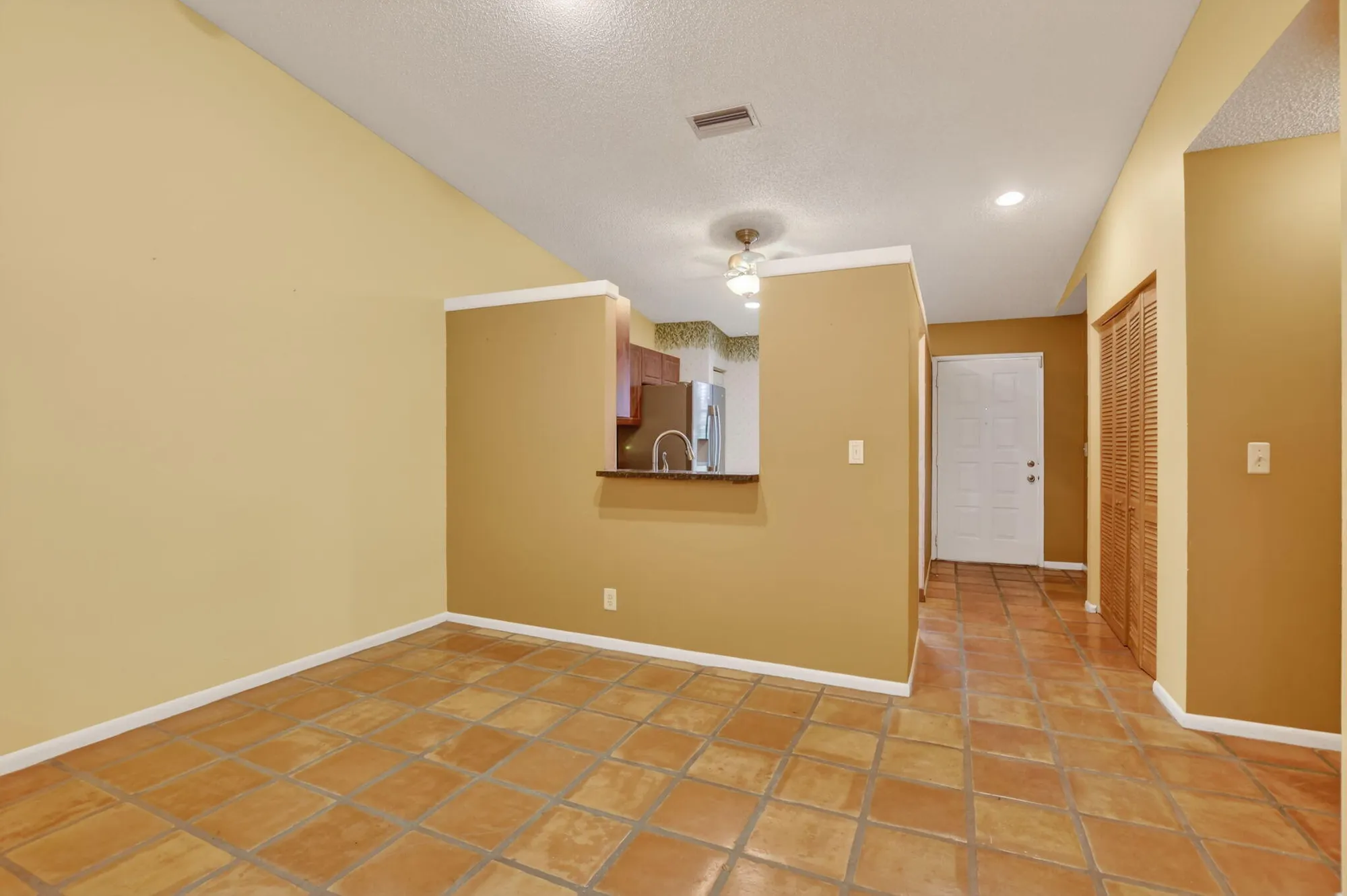 Property Slideshow image 4 of 37 | 18555 egret way, Boca Raton, FL, 33496