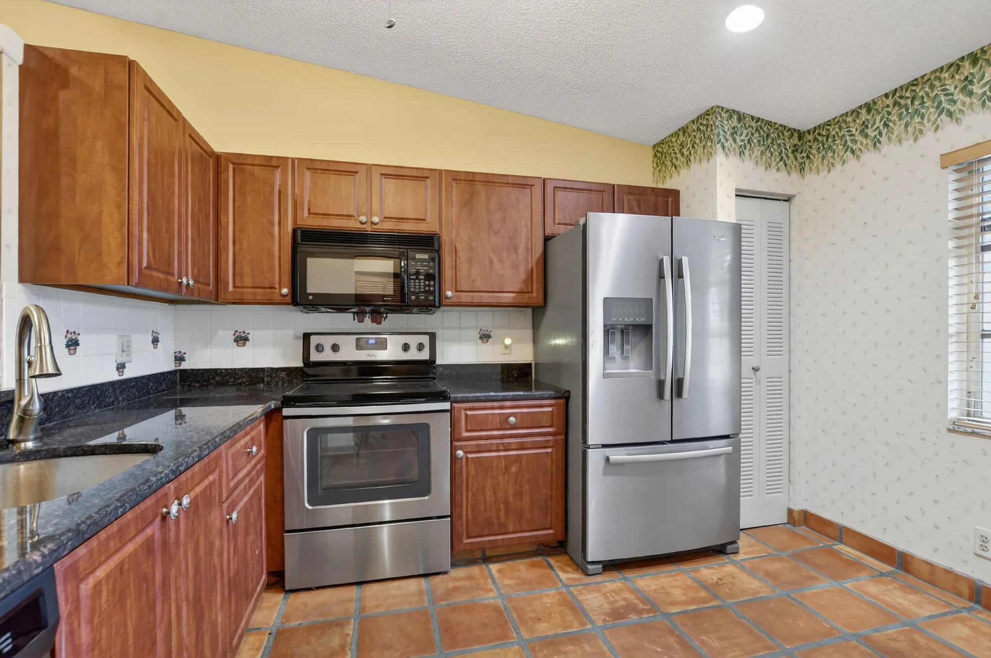 Property Slideshow image 11 of 37 | 18555 egret way, Boca Raton, FL, 33496