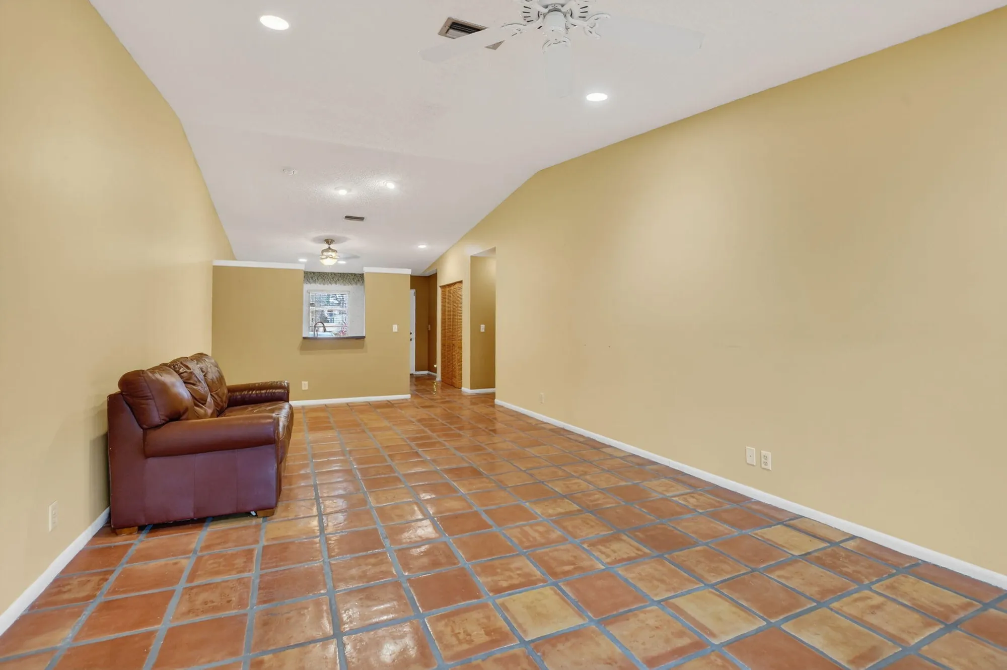 Property Slideshow image 10 of 37 | 18555 egret way, Boca Raton, FL, 33496