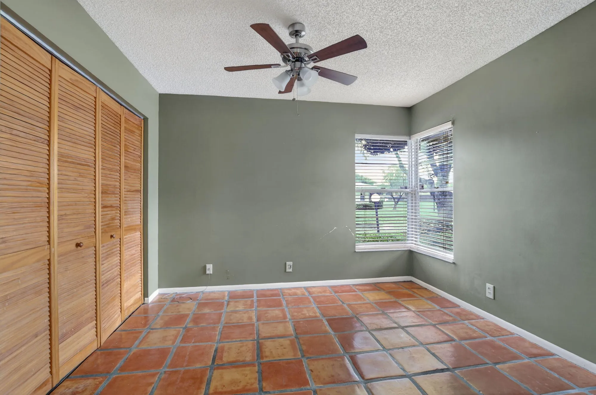 Property Slideshow image 19 of 37 | 18555 egret way, Boca Raton, FL, 33496