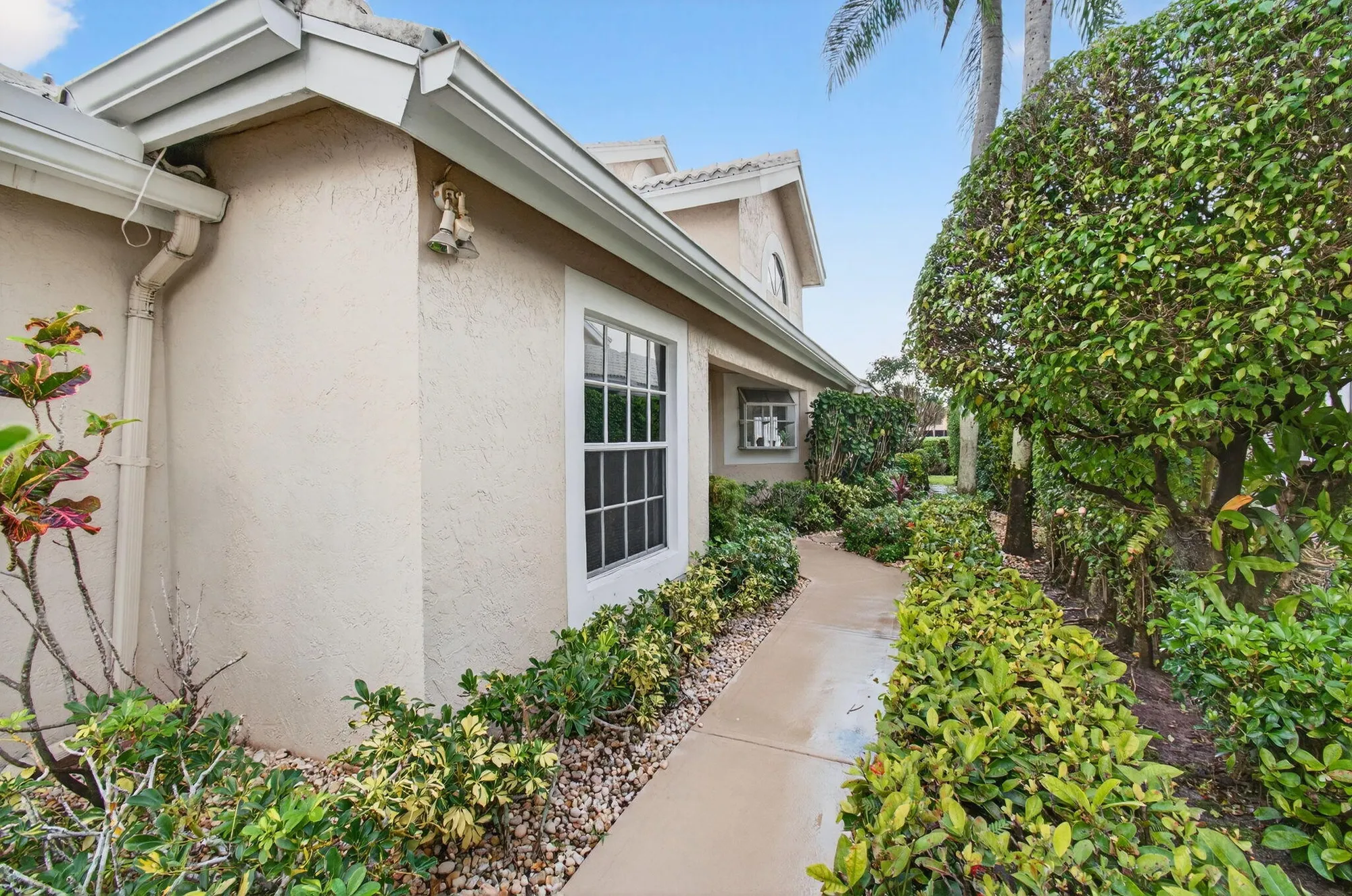 Property Slideshow image 5 of 70 | 6143 greenspointe dr, Boynton Beach, FL, 33437